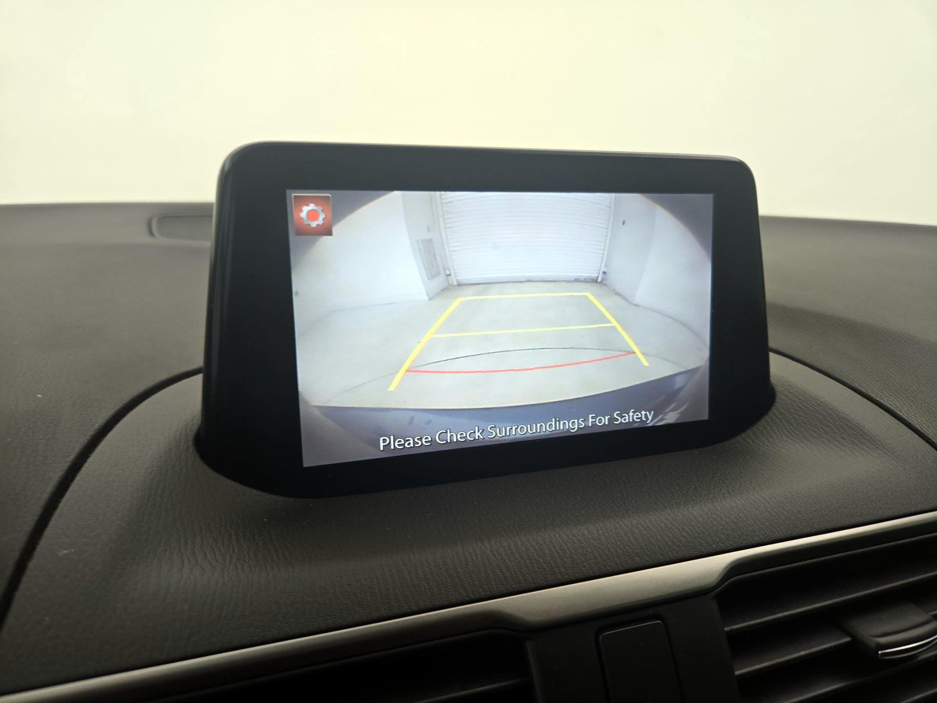 Thumbnail: 2018 Mazda Mazda3 - 15