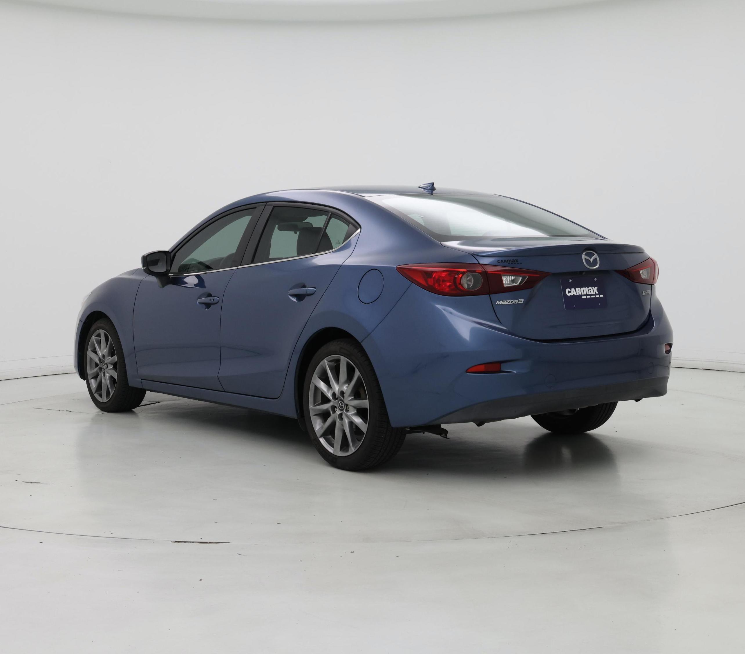 Thumbnail: 2018 Mazda Mazda3 - 2