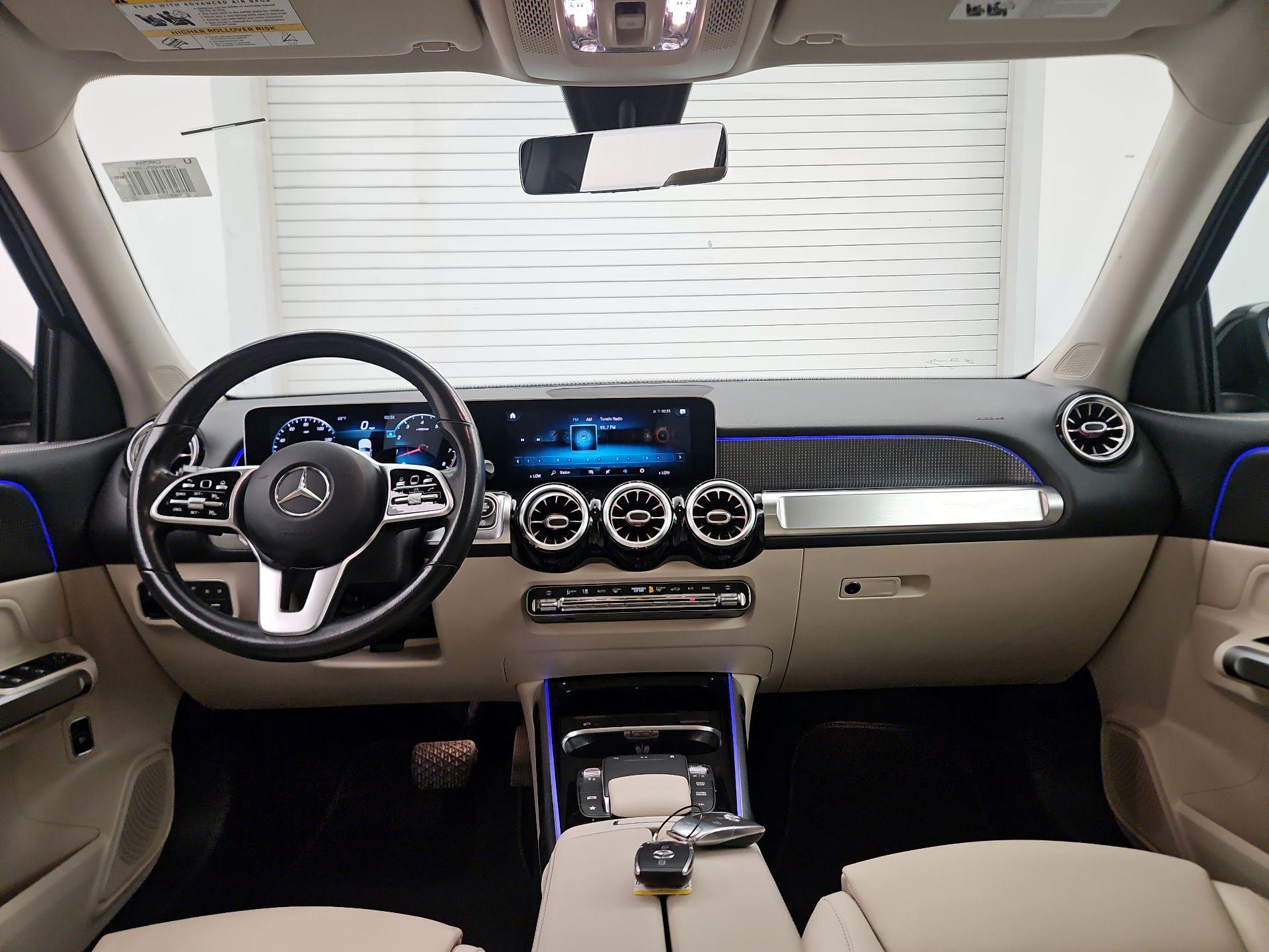 Thumbnail: 2021 Mercedes-Benz GLB - 9