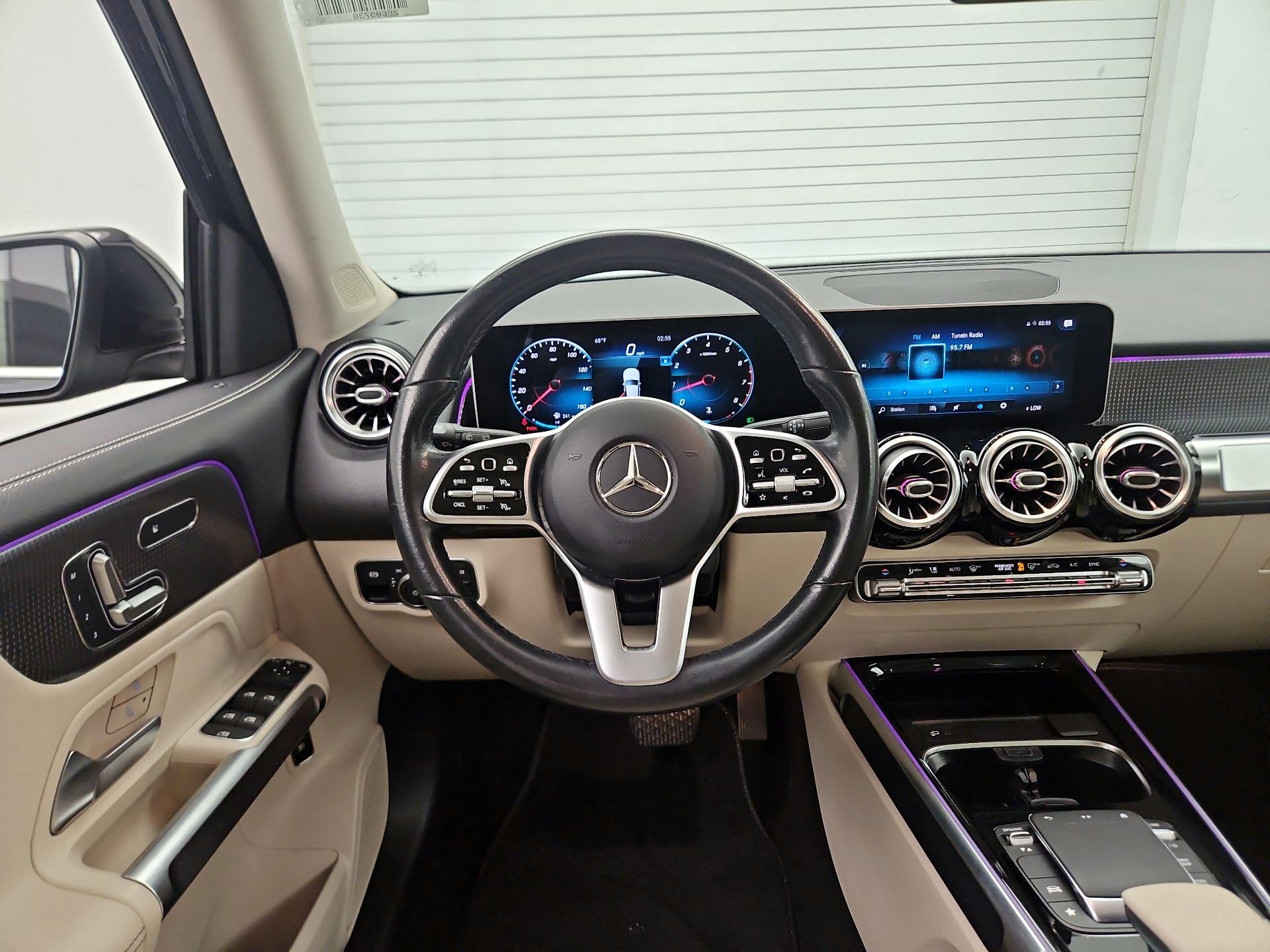 Thumbnail: 2021 Mercedes-Benz GLB - 10
