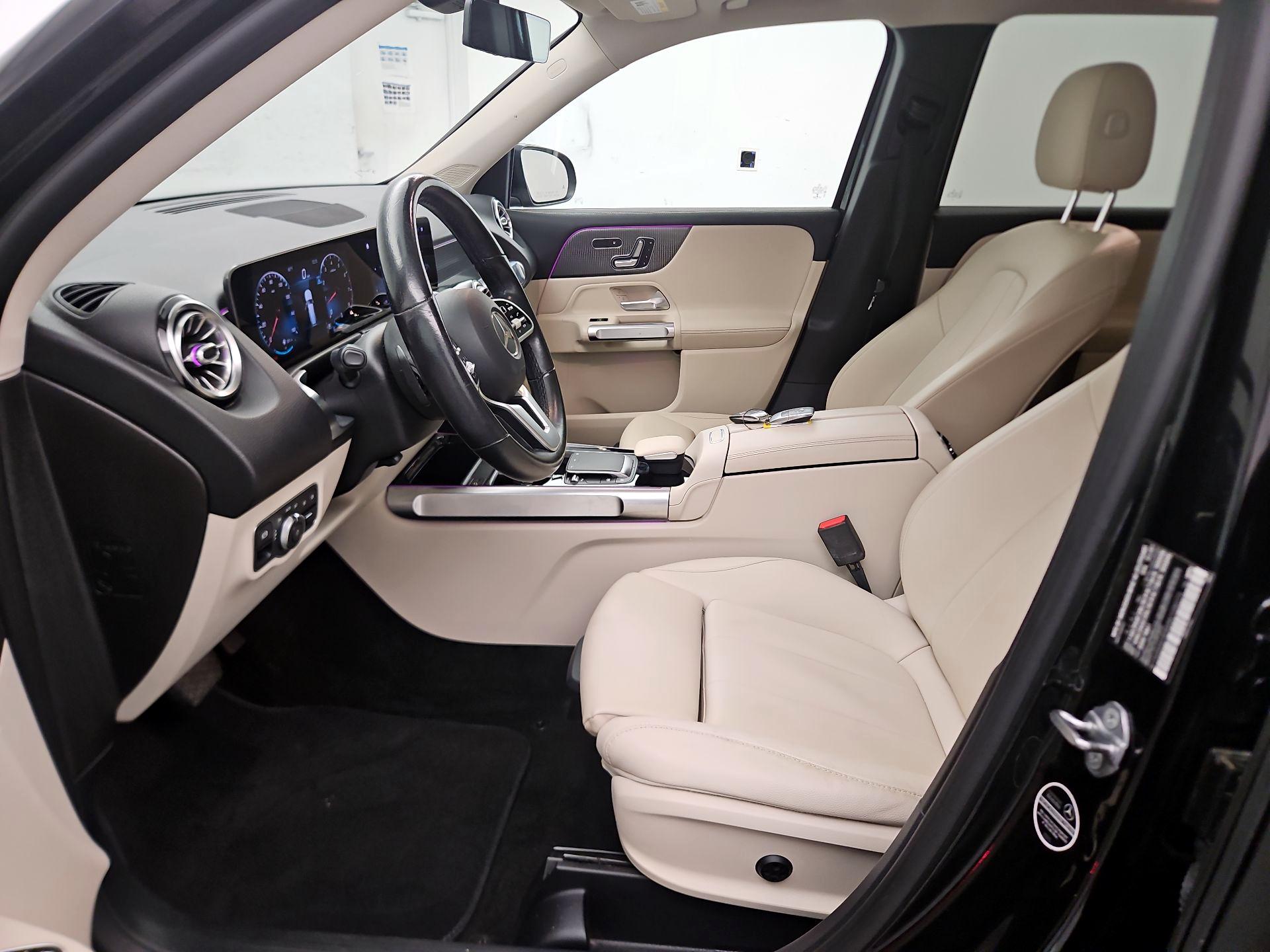 Thumbnail: 2021 Mercedes-Benz GLB - 11