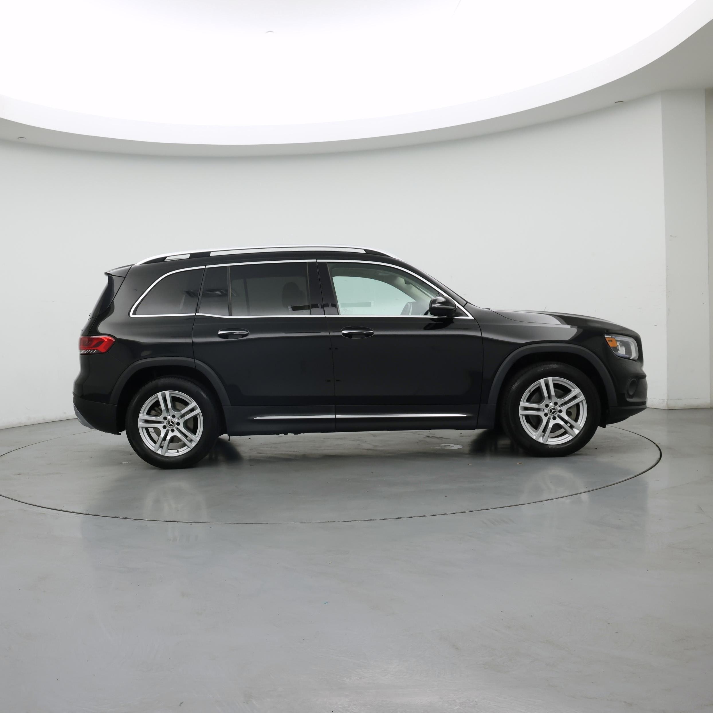 Thumbnail: 2021 Mercedes-Benz GLB - 7