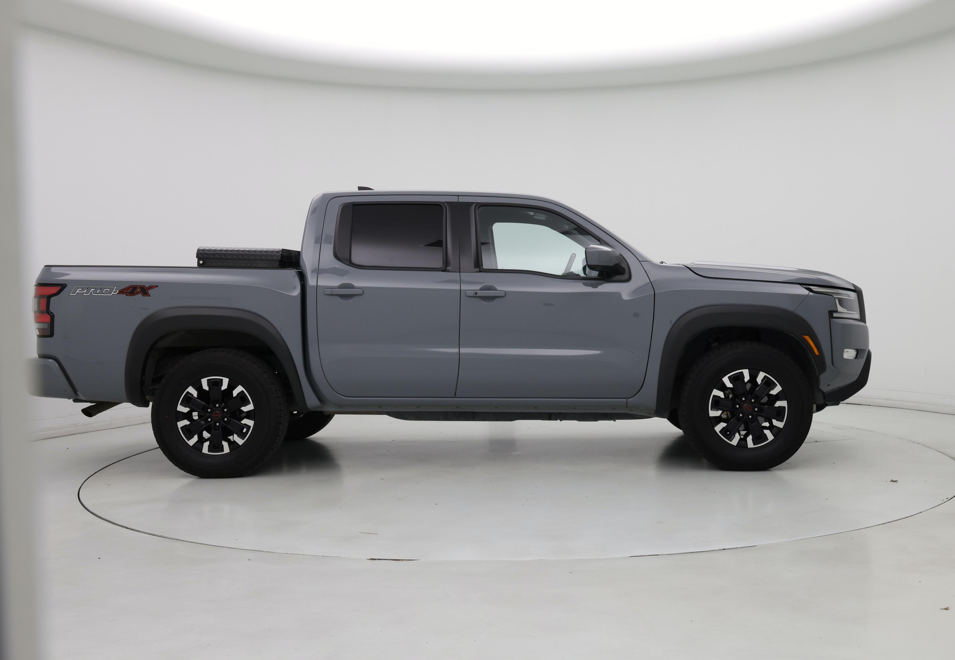 Thumbnail: 2022 Nissan Frontier - 7