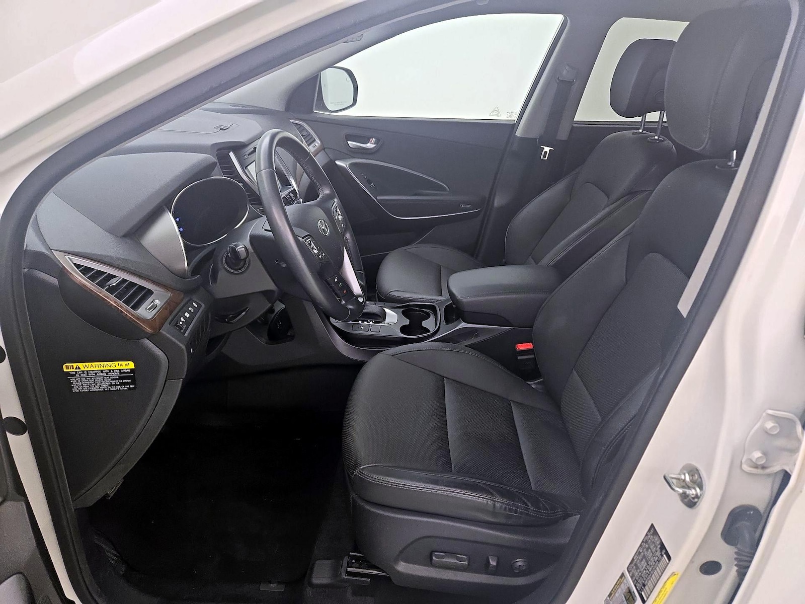 2019 Hyundai Santa Fe SE - Photo 12