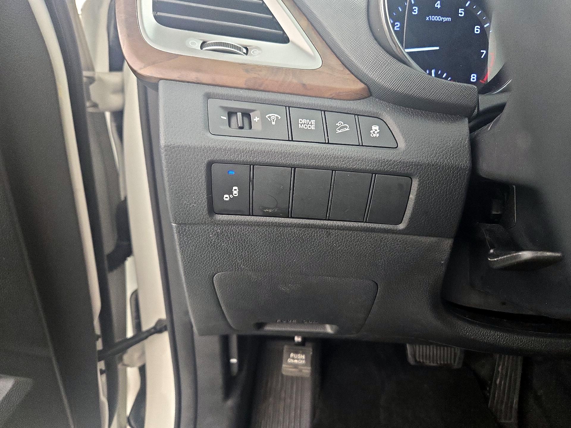 Thumbnail: 2019 Hyundai Santa Fe - 13