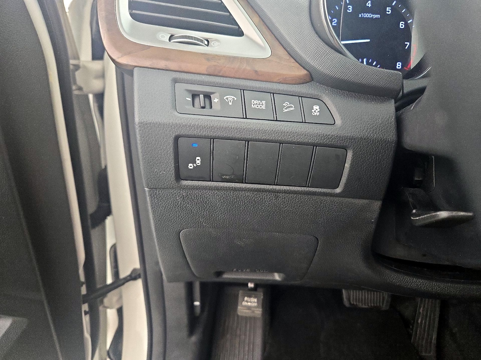 2019 Hyundai Santa Fe SE - Photo 14