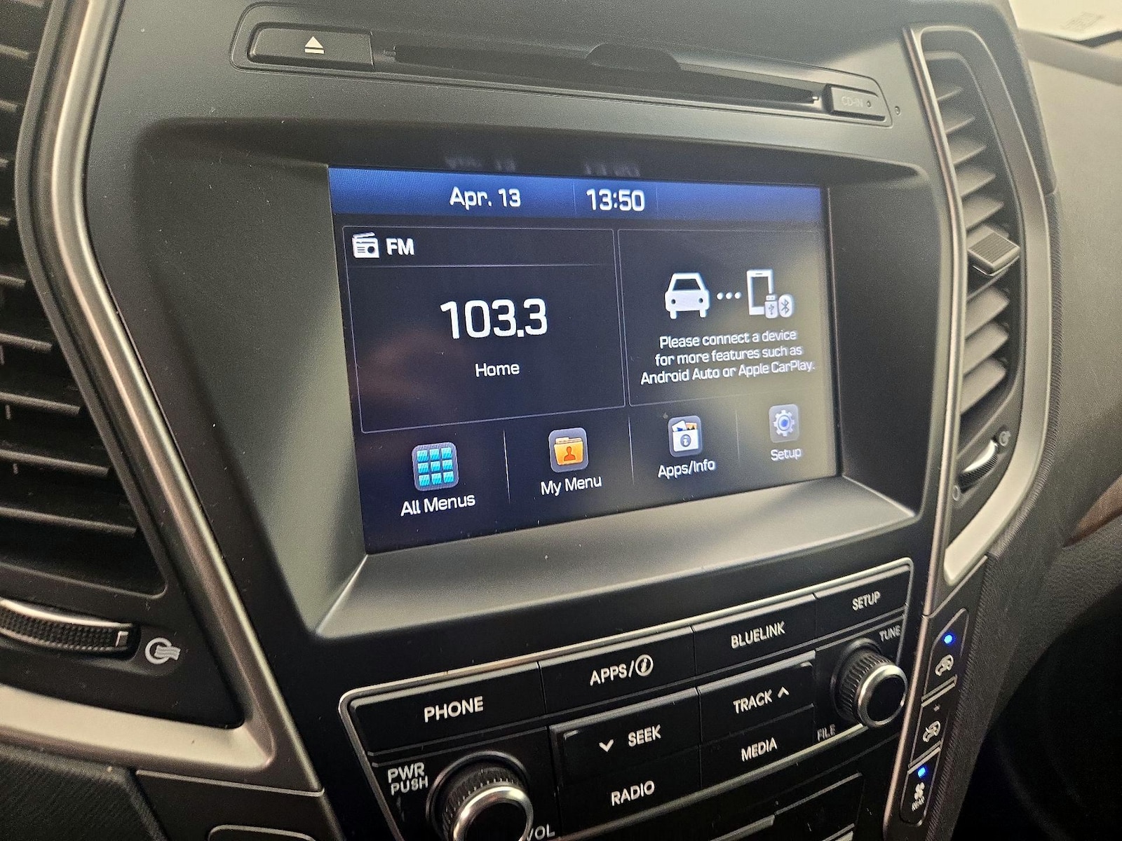 2019 Hyundai Santa Fe SE - Photo 16