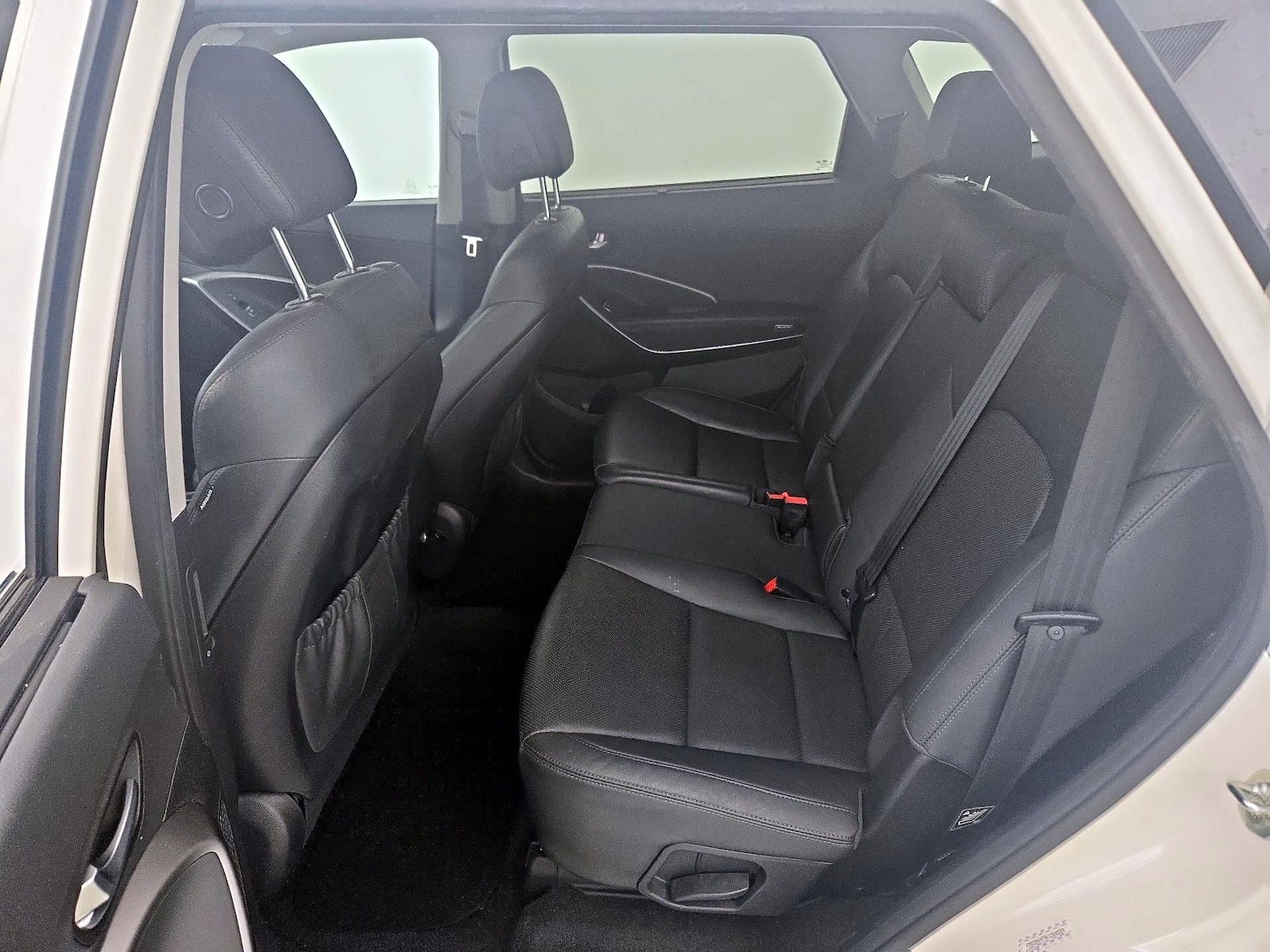 2019 Hyundai Santa Fe SE - Photo 20