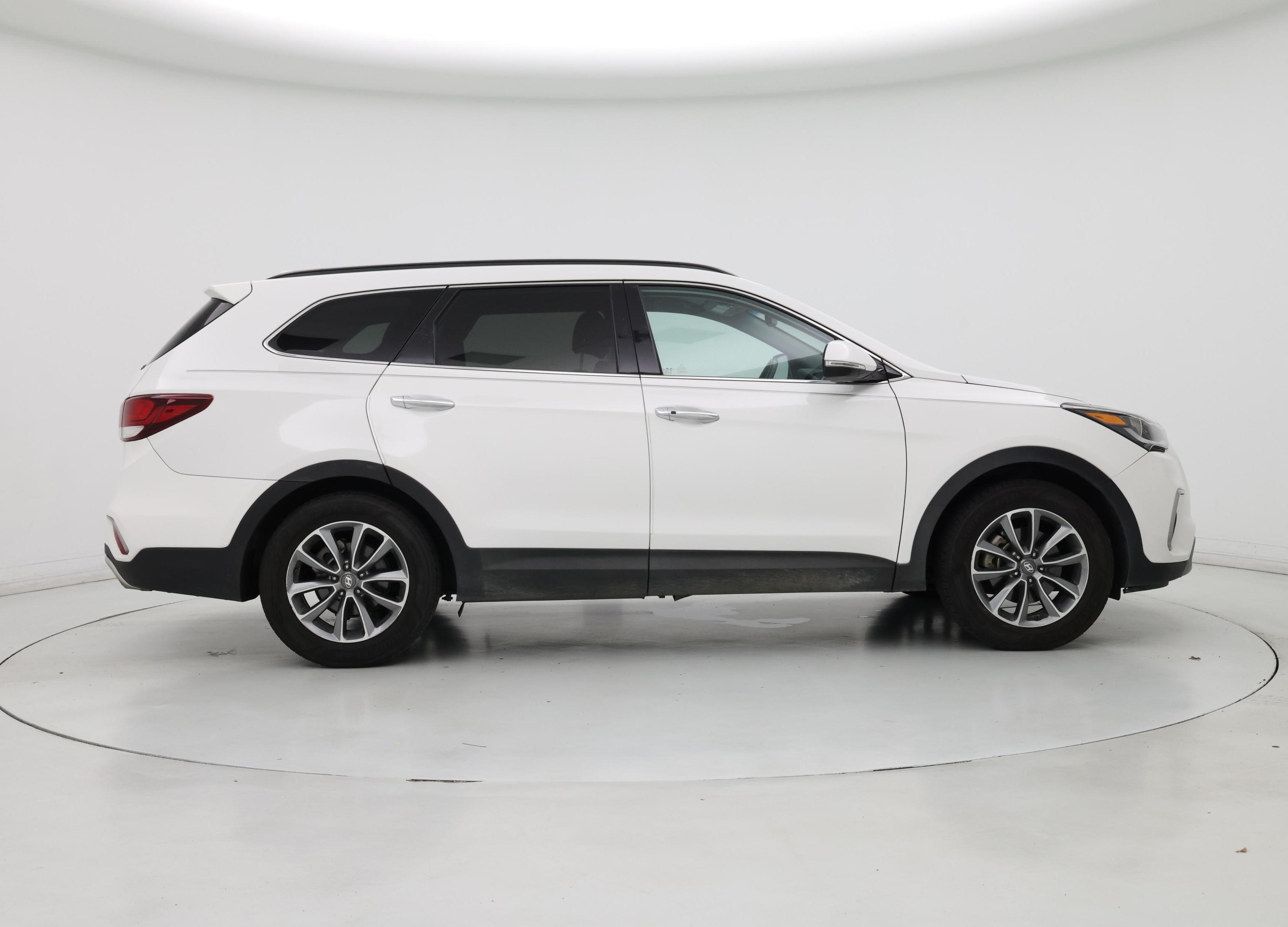 Thumbnail: 2019 Hyundai Santa Fe - 7