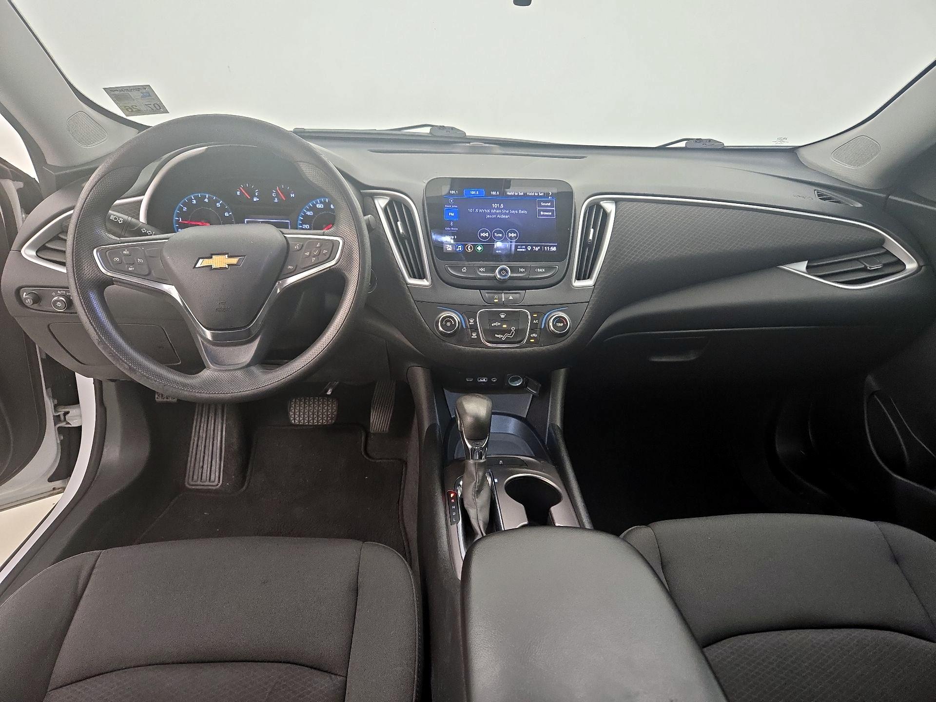 Thumbnail: 2021 Chevrolet Malibu - 9