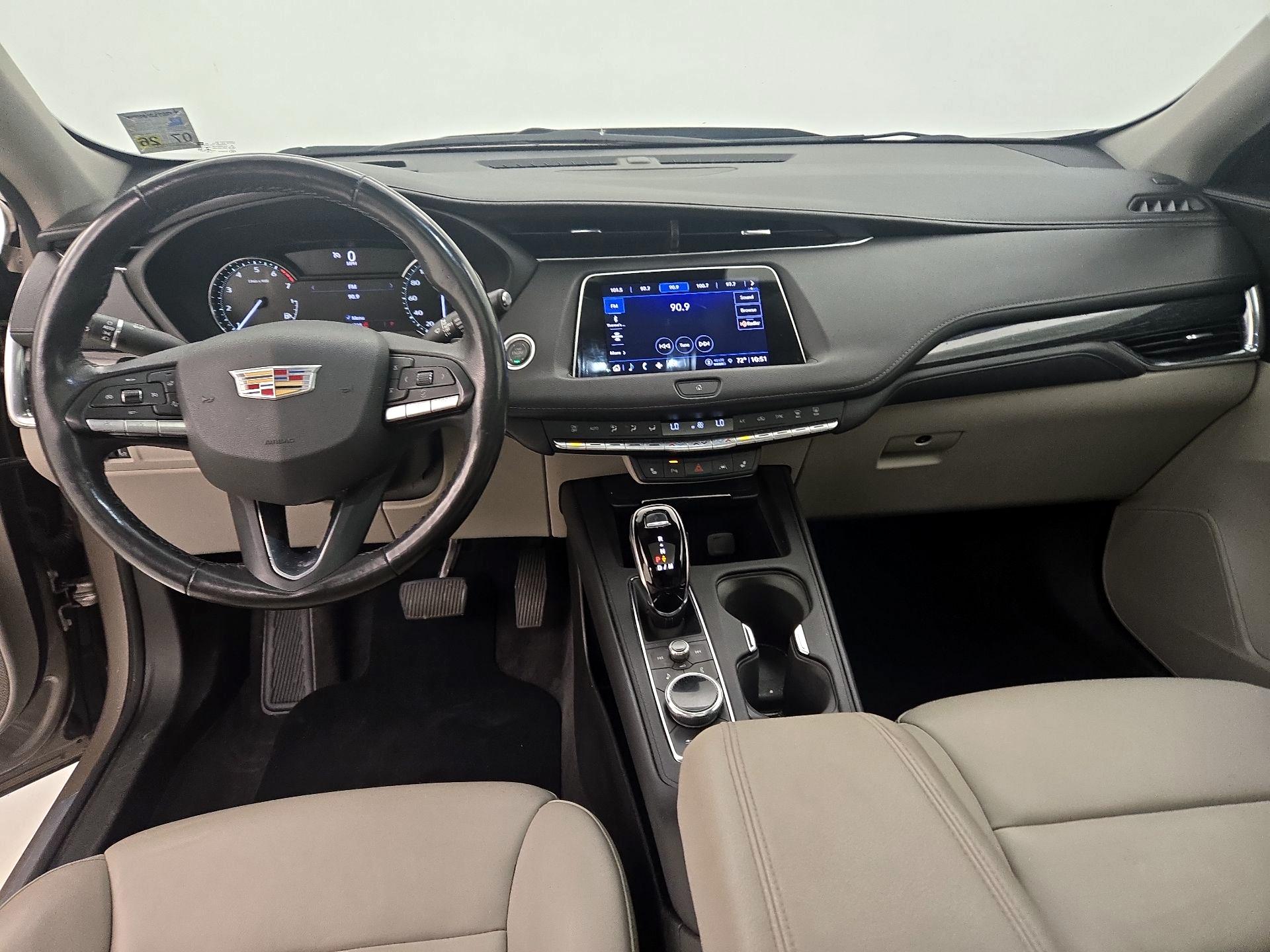 Thumbnail: 2023 Cadillac XT4 - 9
