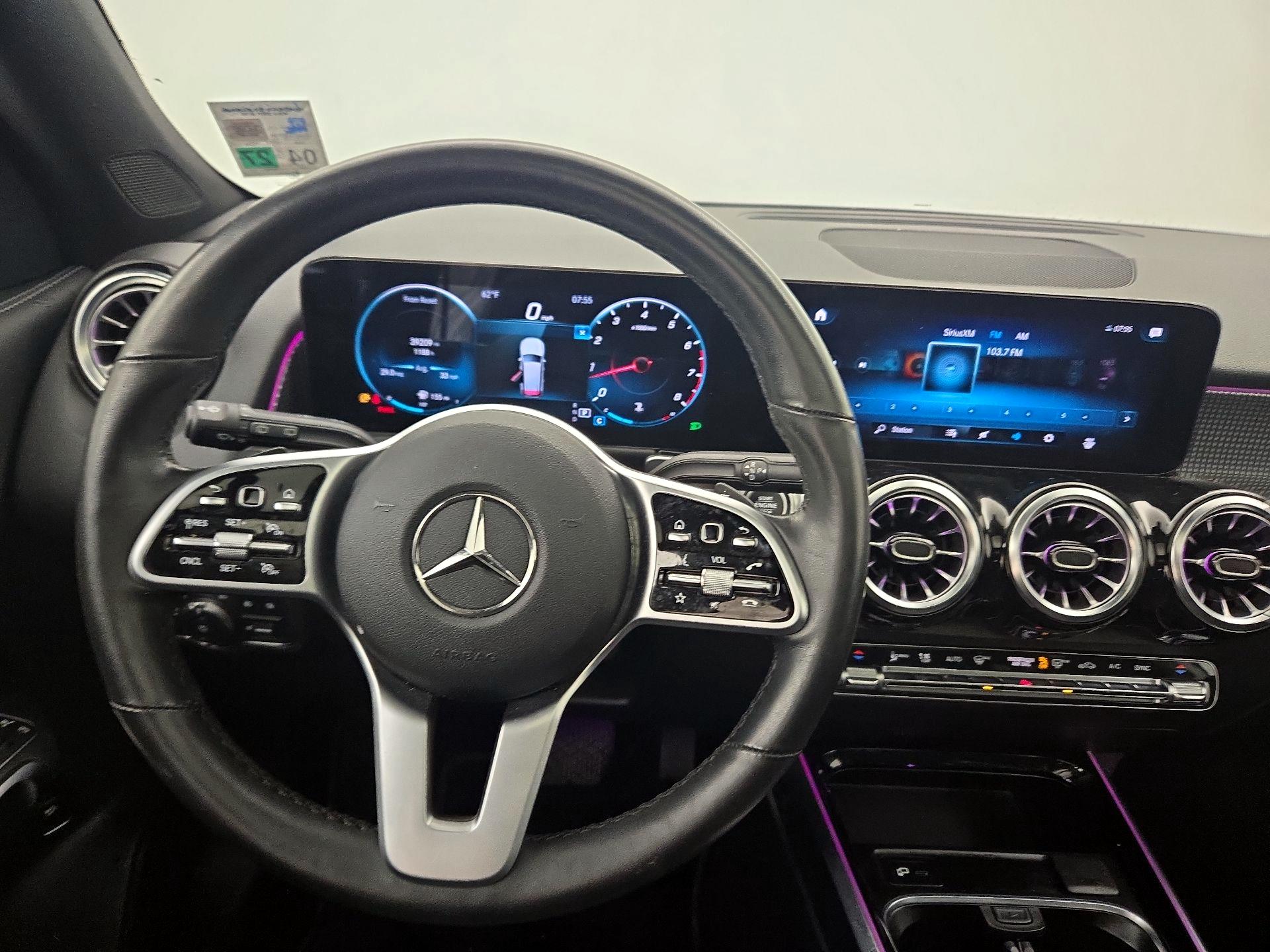 Thumbnail: 2022 Mercedes-Benz GLB - 10
