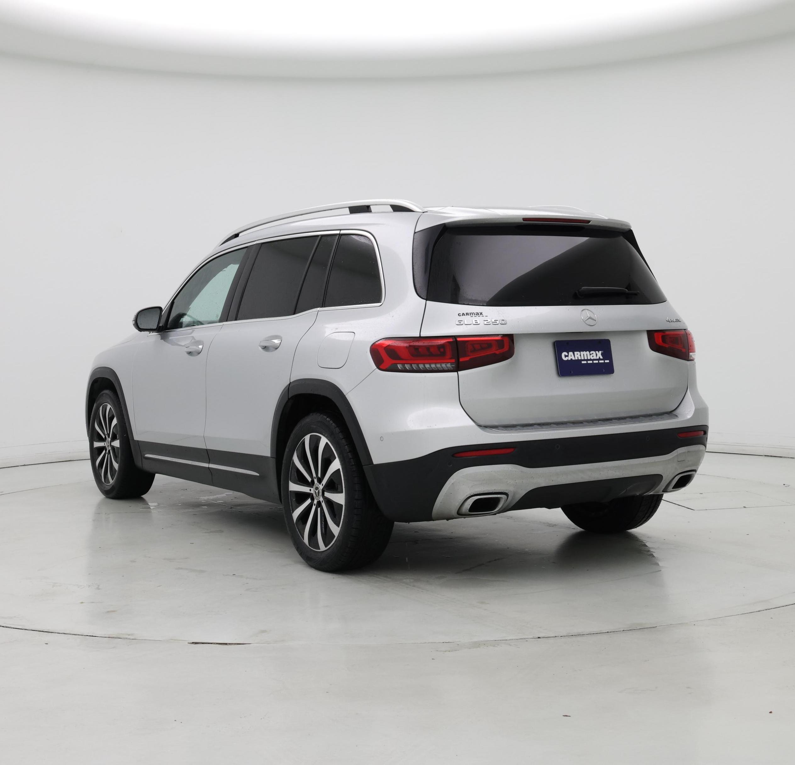 Thumbnail: 2022 Mercedes-Benz GLB - 2