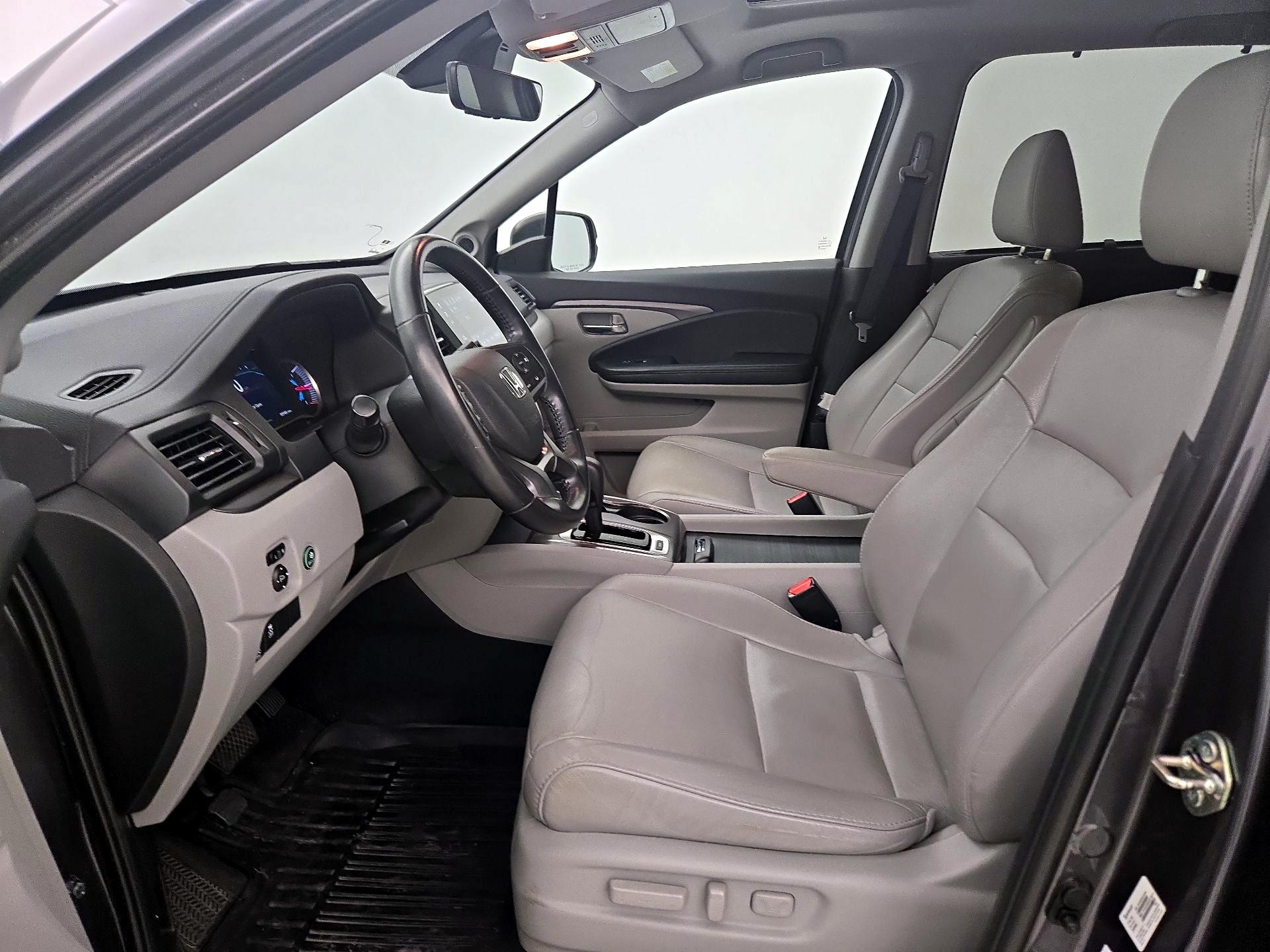 Thumbnail: 2020 Honda Pilot - 11