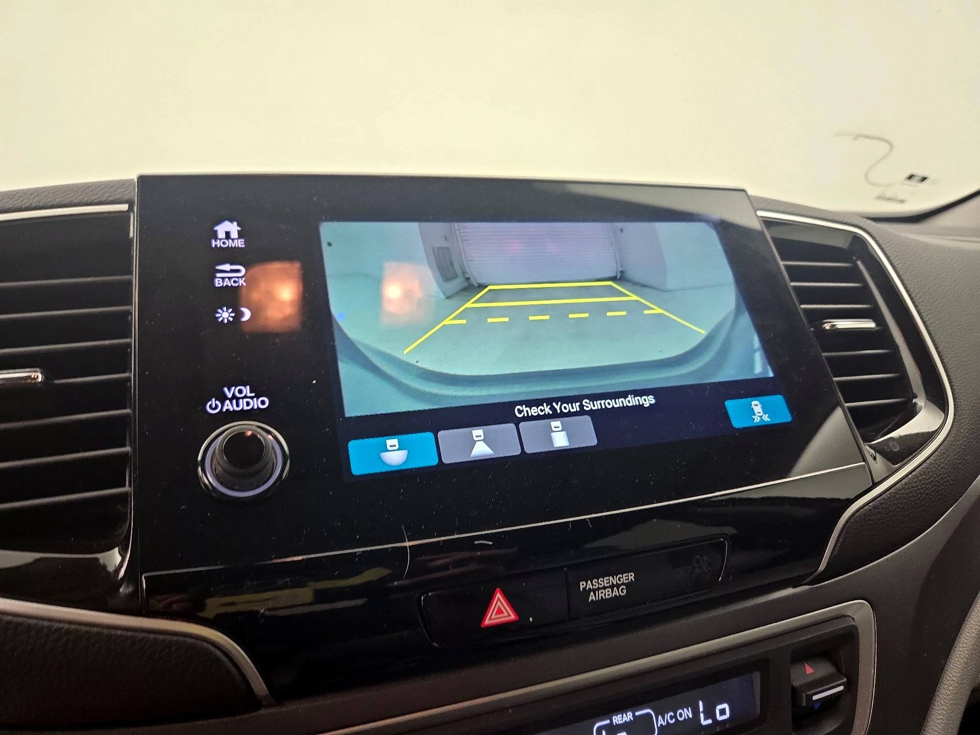 Thumbnail: 2020 Honda Pilot - 14