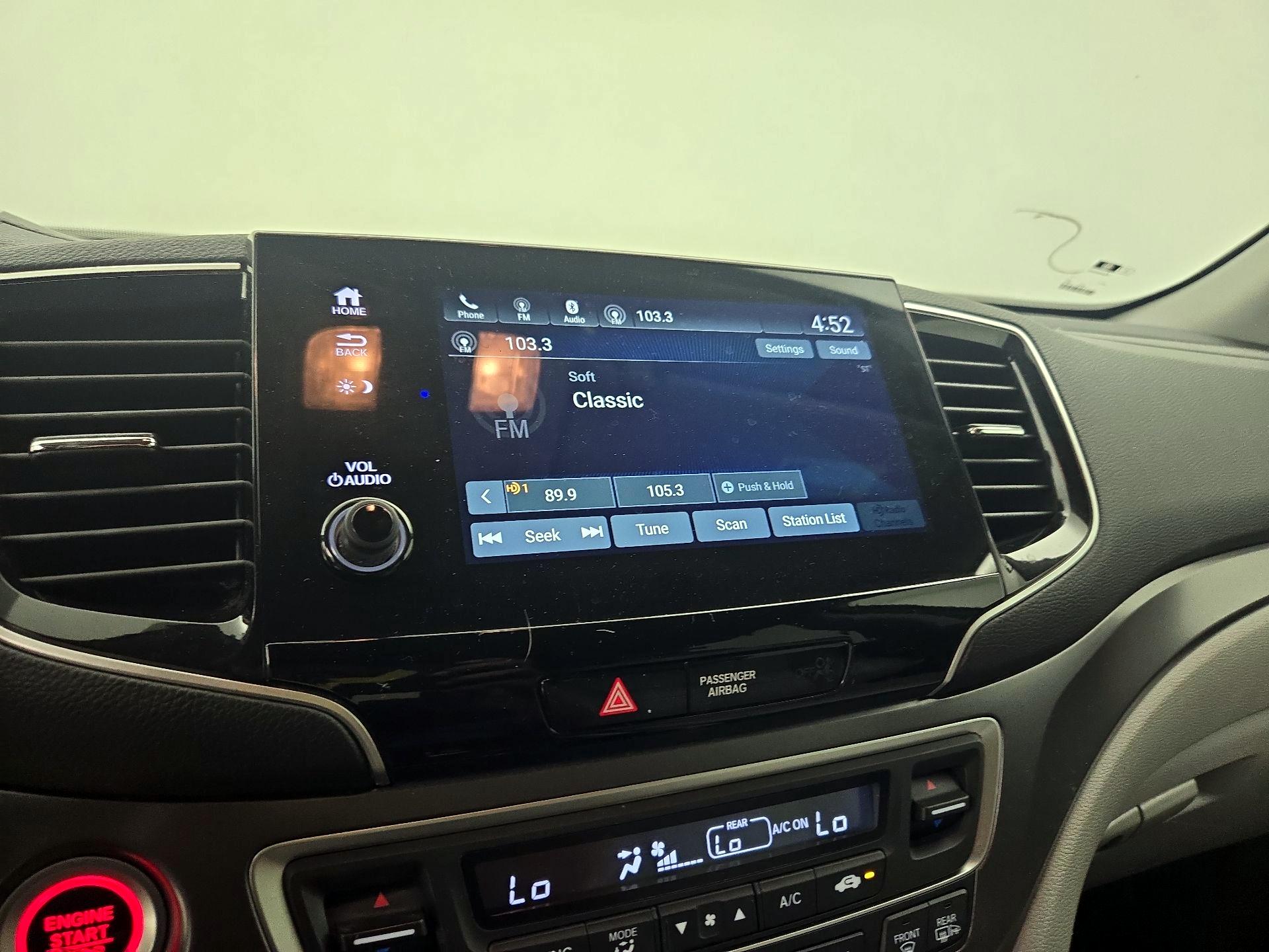 Thumbnail: 2020 Honda Pilot - 15