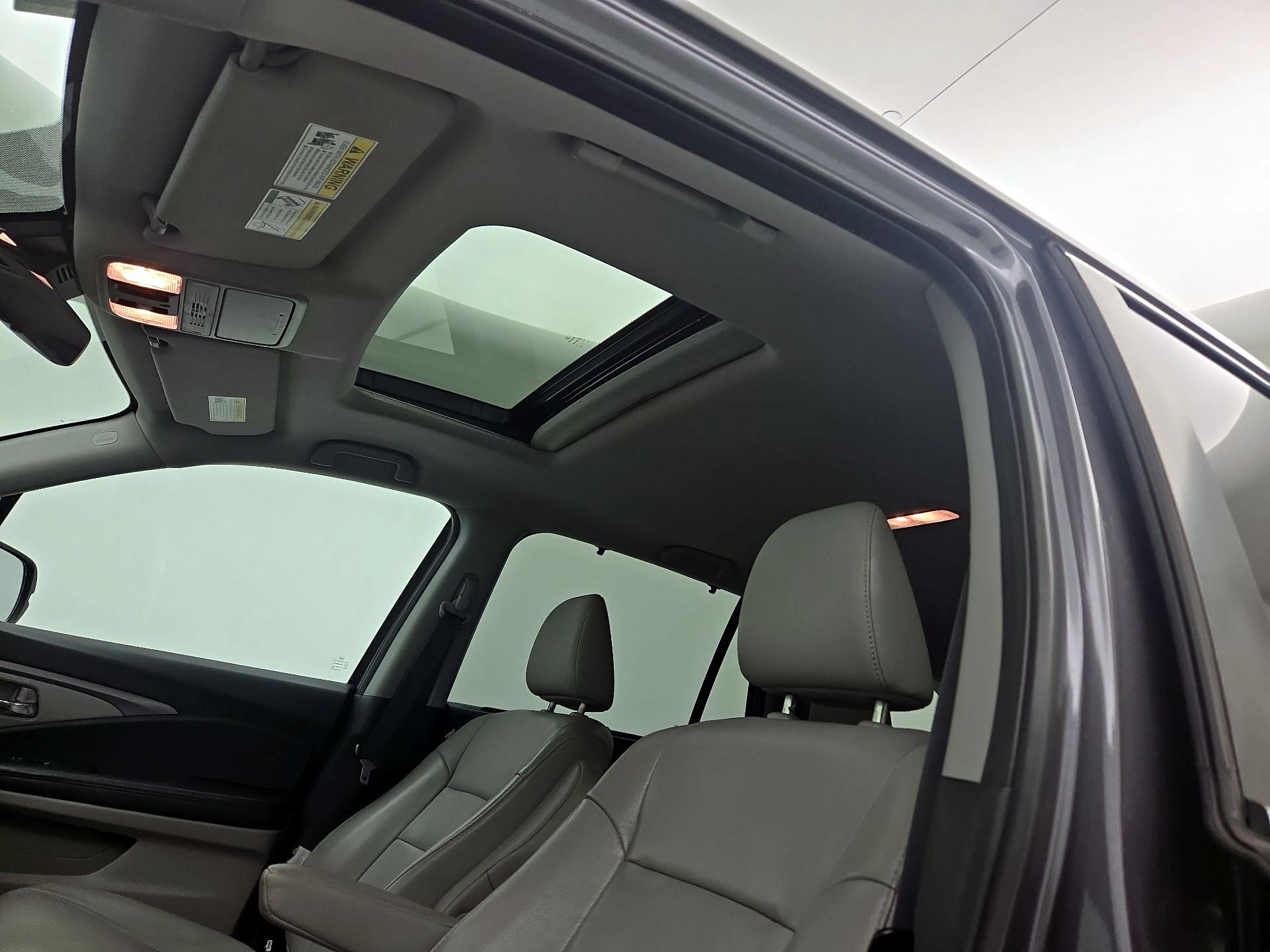 Thumbnail: 2020 Honda Pilot - 19