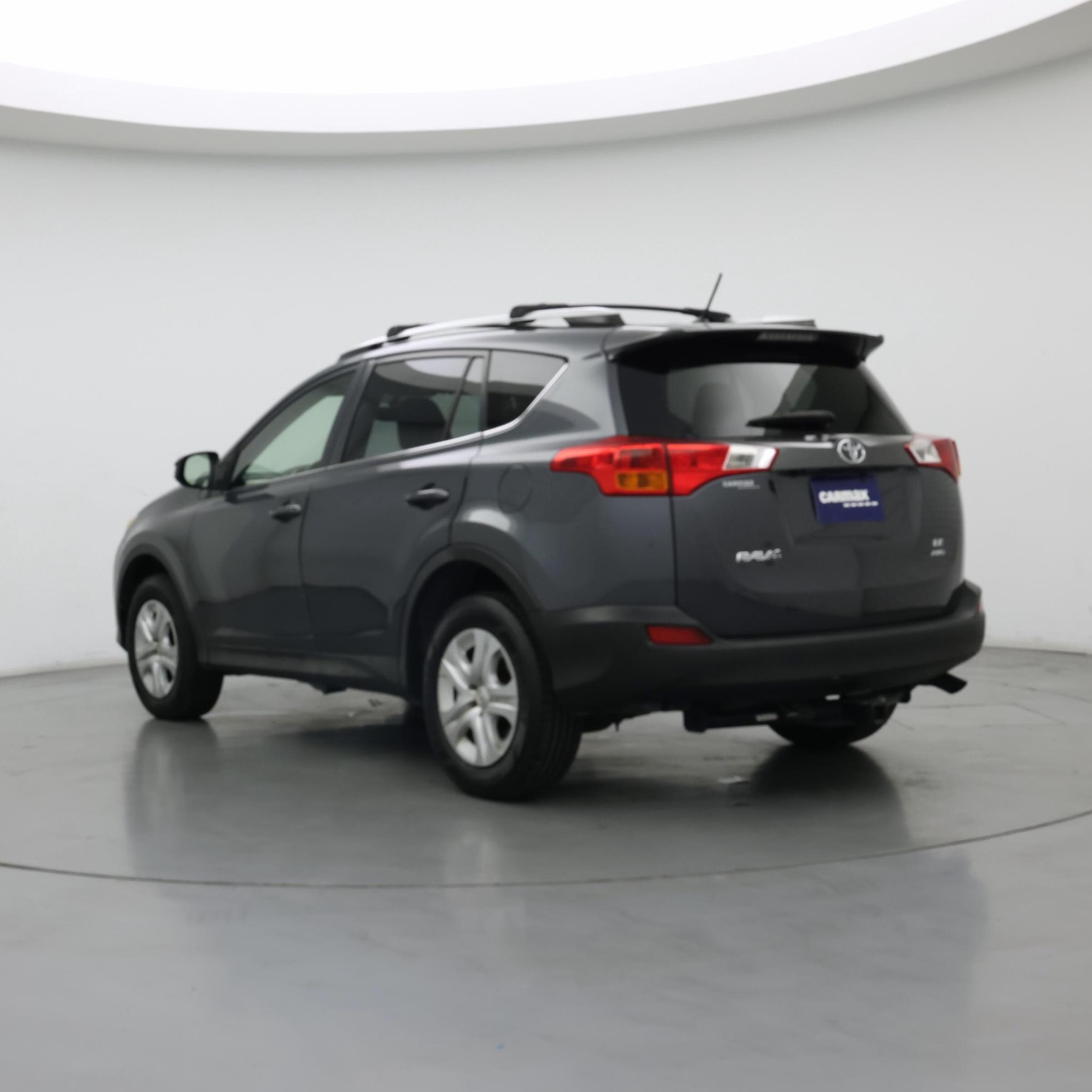 Thumbnail: 2015 Toyota RAV4 - 2