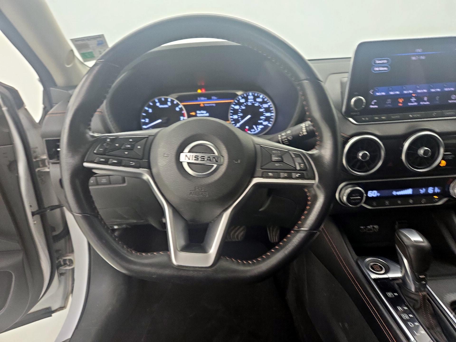 Thumbnail: 2020 Nissan Sentra - 10