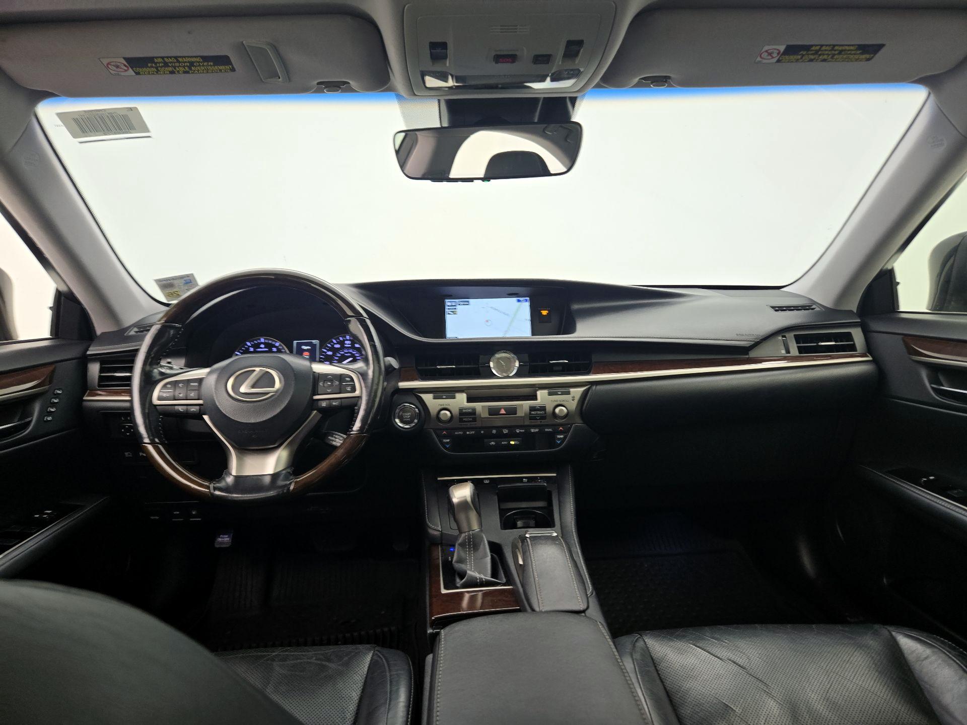 Thumbnail: 2016 Lexus ES - 9