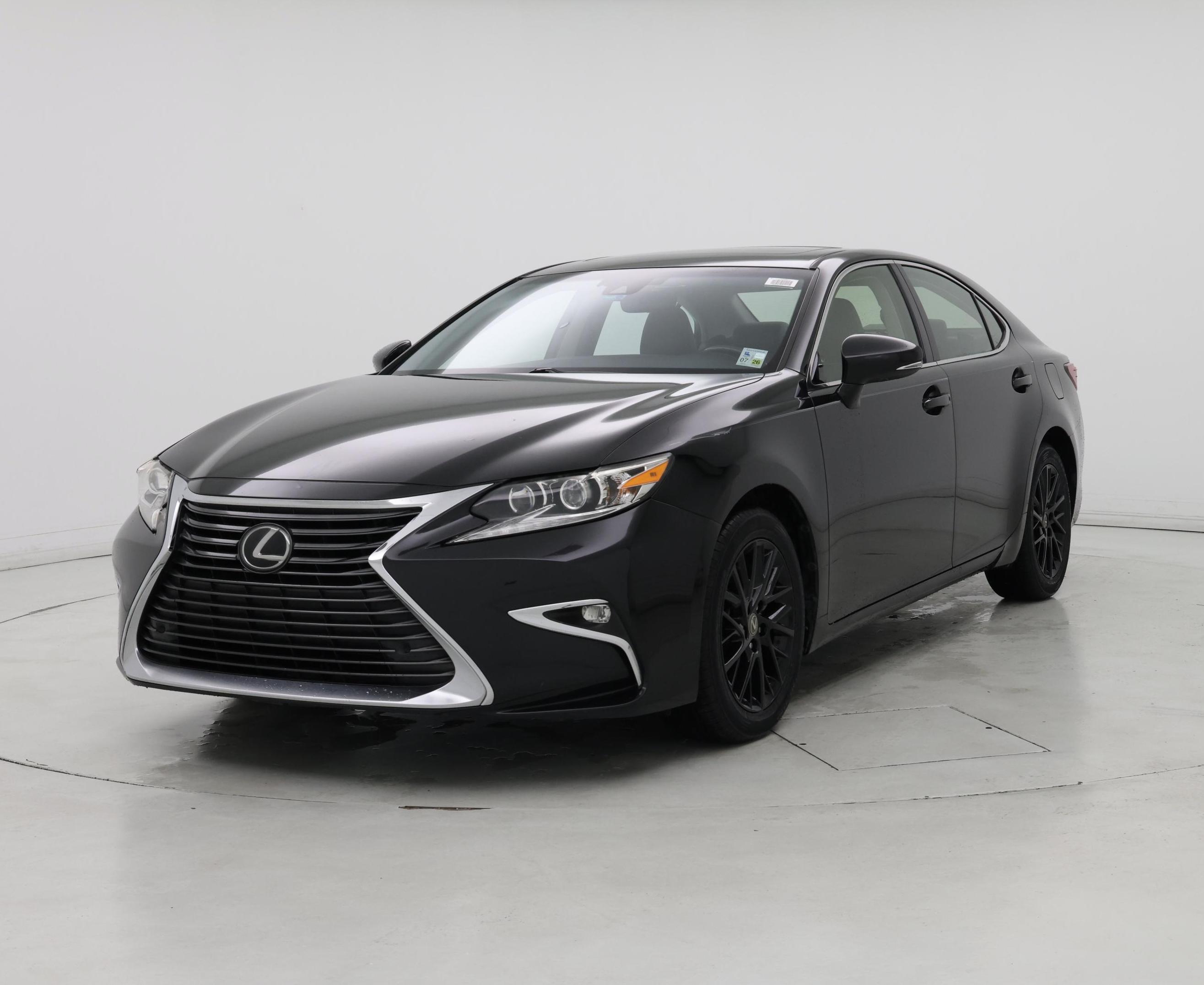 Thumbnail: 2016 Lexus ES - 4