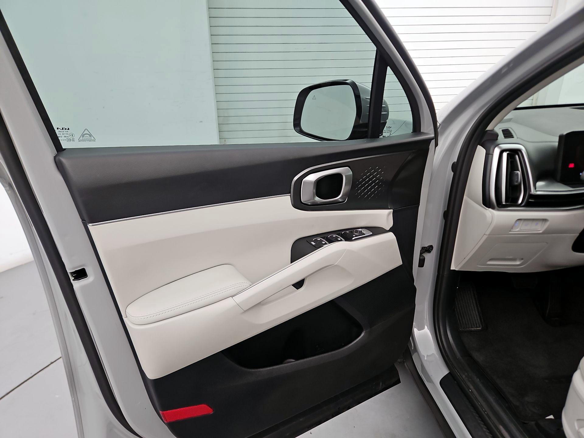 Thumbnail: 2025 Kia Sorento - 12