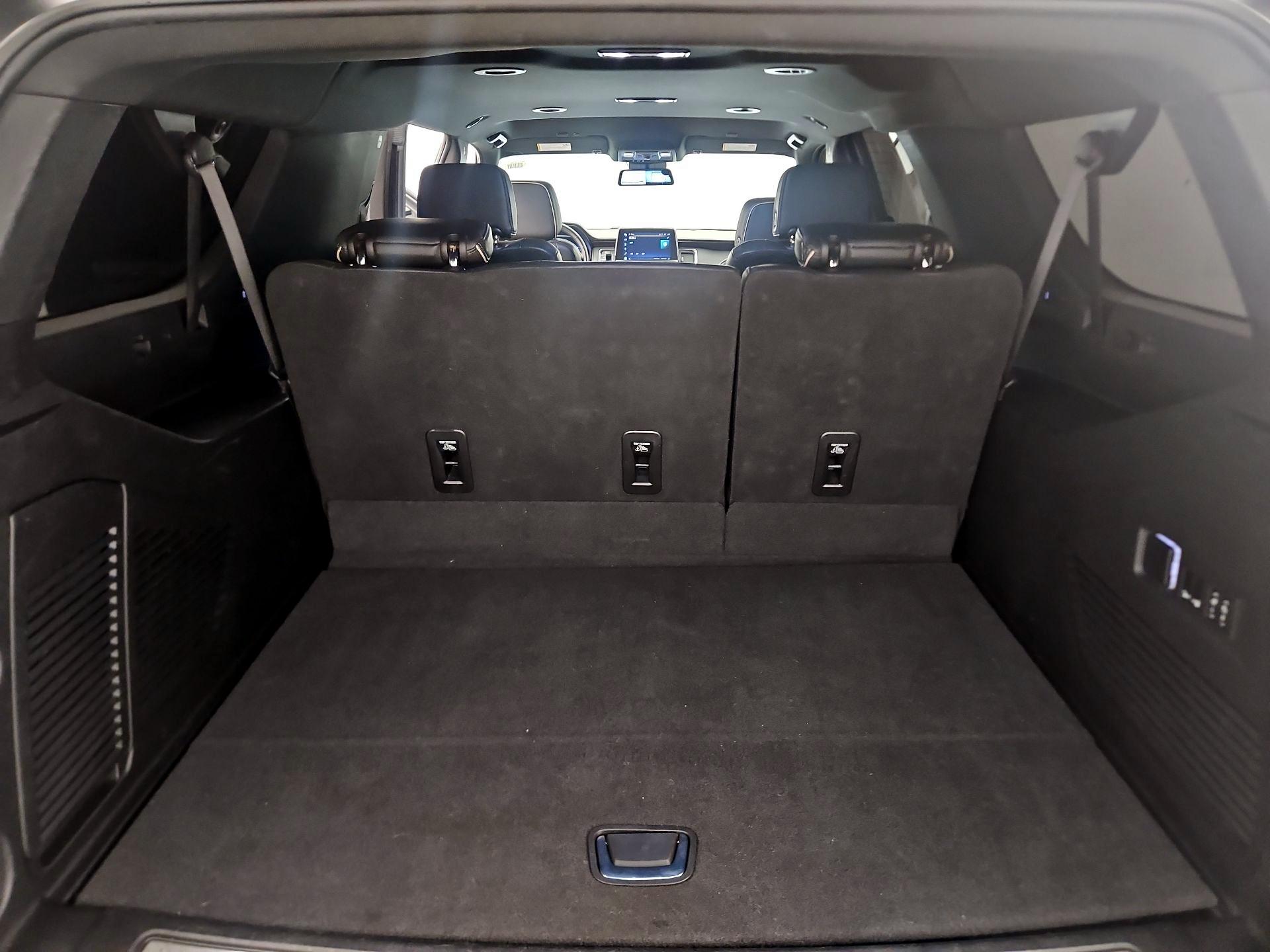 Thumbnail: 2023 Chevrolet Suburban - 19