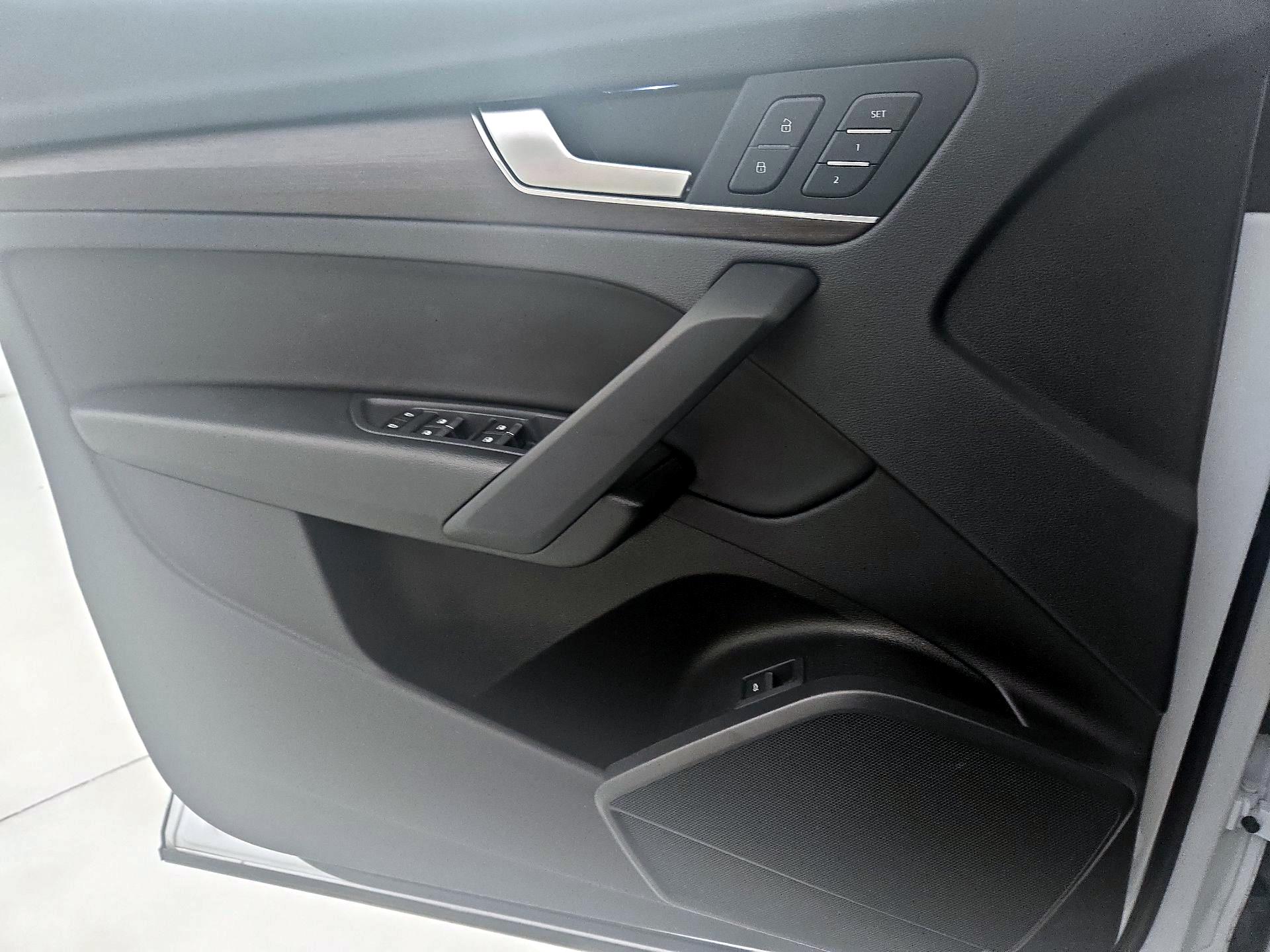 Thumbnail: 2024 Audi Q5 - 12