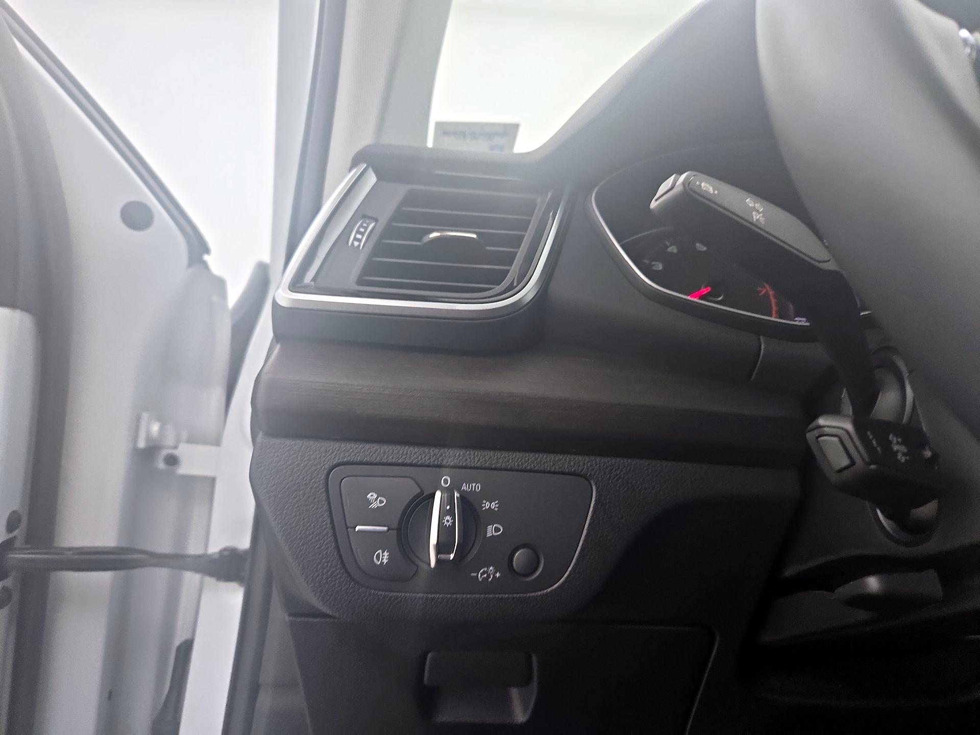 Thumbnail: 2024 Audi Q5 - 13