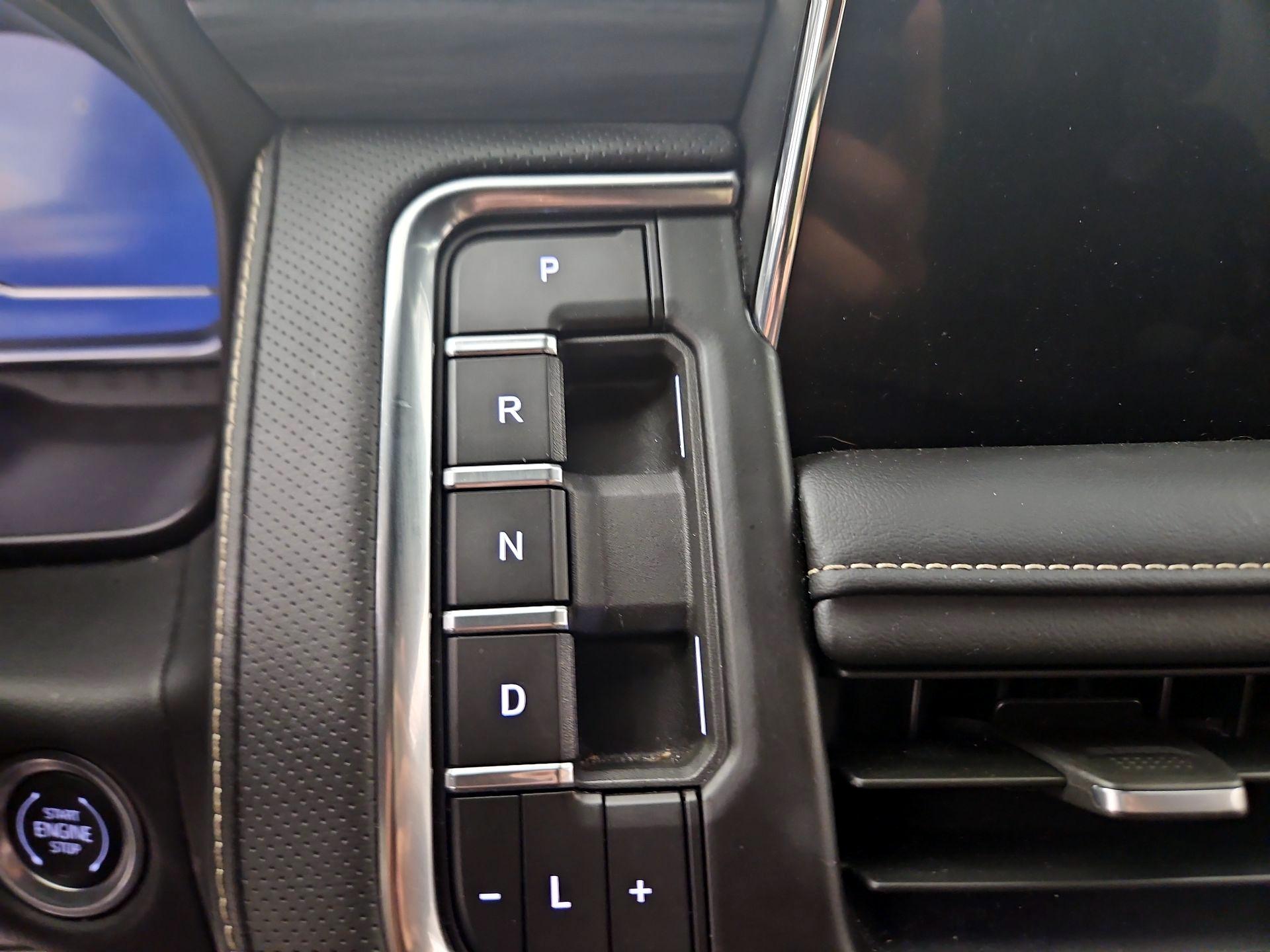 Thumbnail: 2024 GMC Yukon - 17