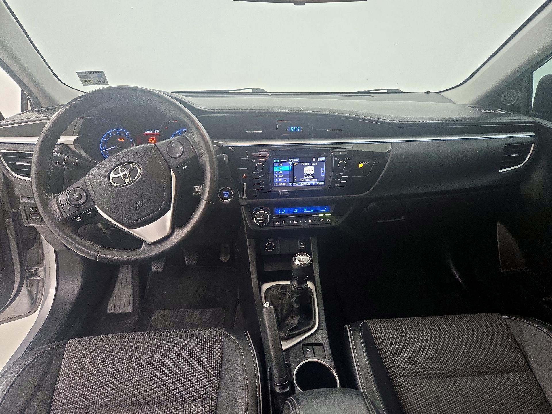 Thumbnail: 2016 Toyota Corolla - 9