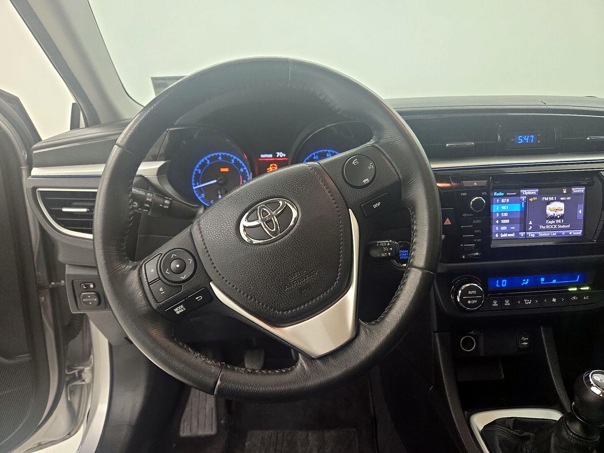 Thumbnail: 2016 Toyota Corolla - 10