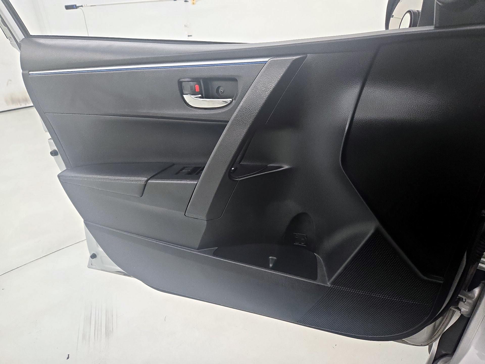 Thumbnail: 2016 Toyota Corolla - 12