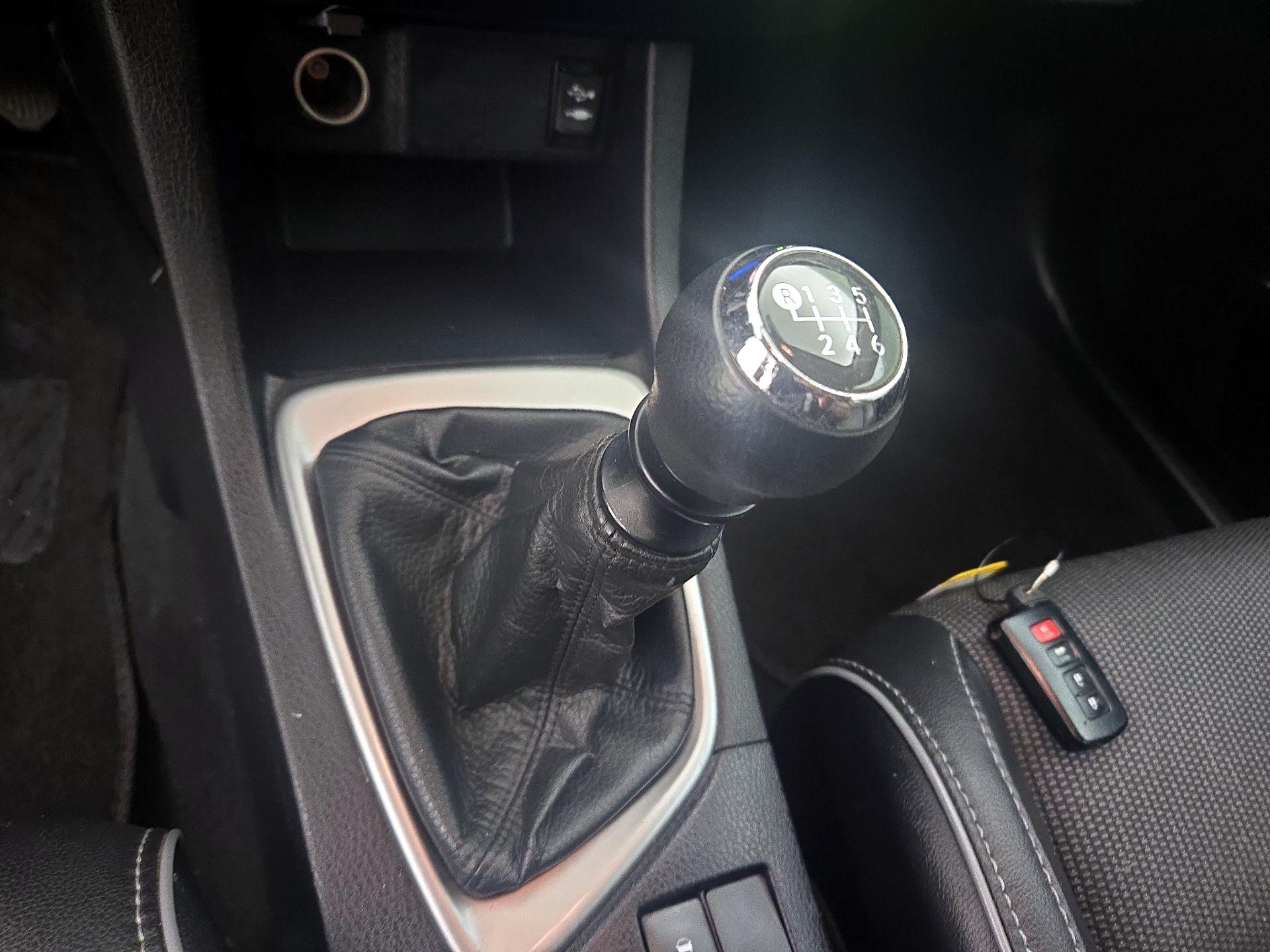 Thumbnail: 2016 Toyota Corolla - 16