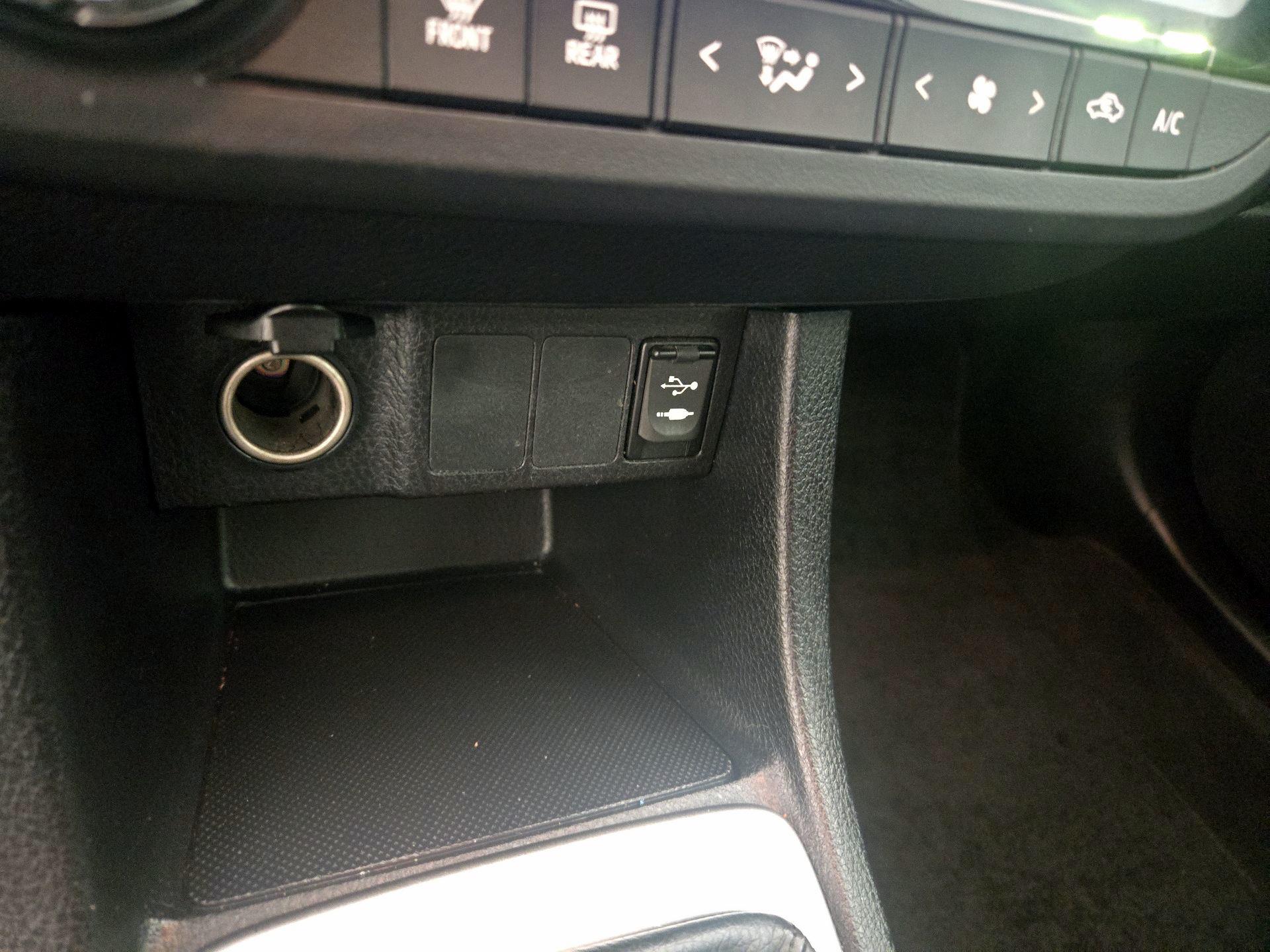 Thumbnail: 2016 Toyota Corolla - 17