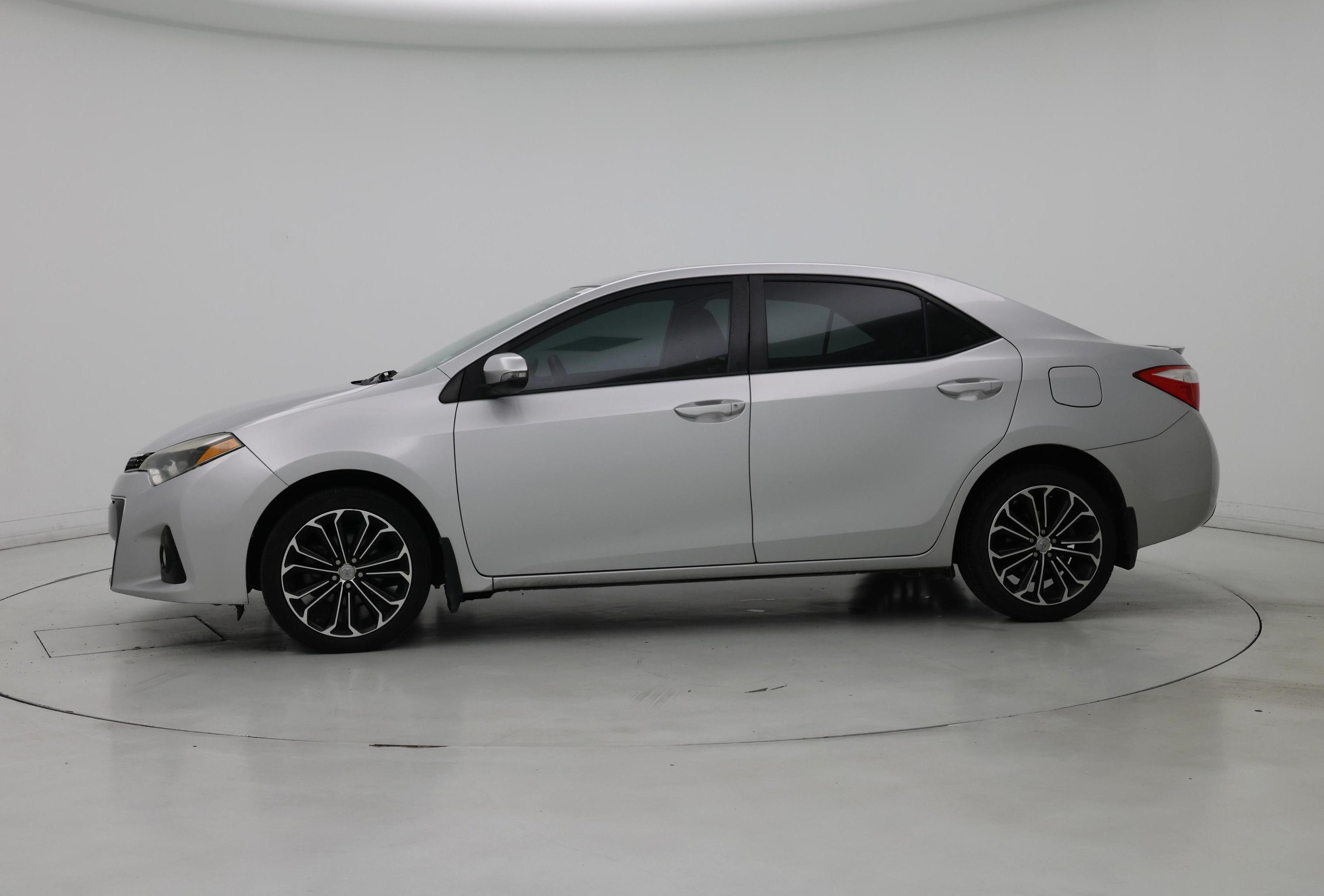 Thumbnail: 2016 Toyota Corolla - 3