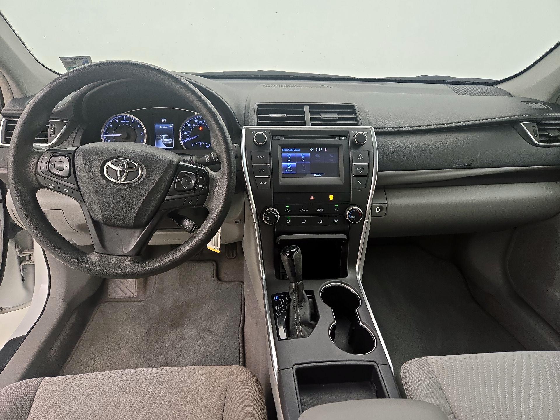 Thumbnail: 2017 Toyota Camry - 9