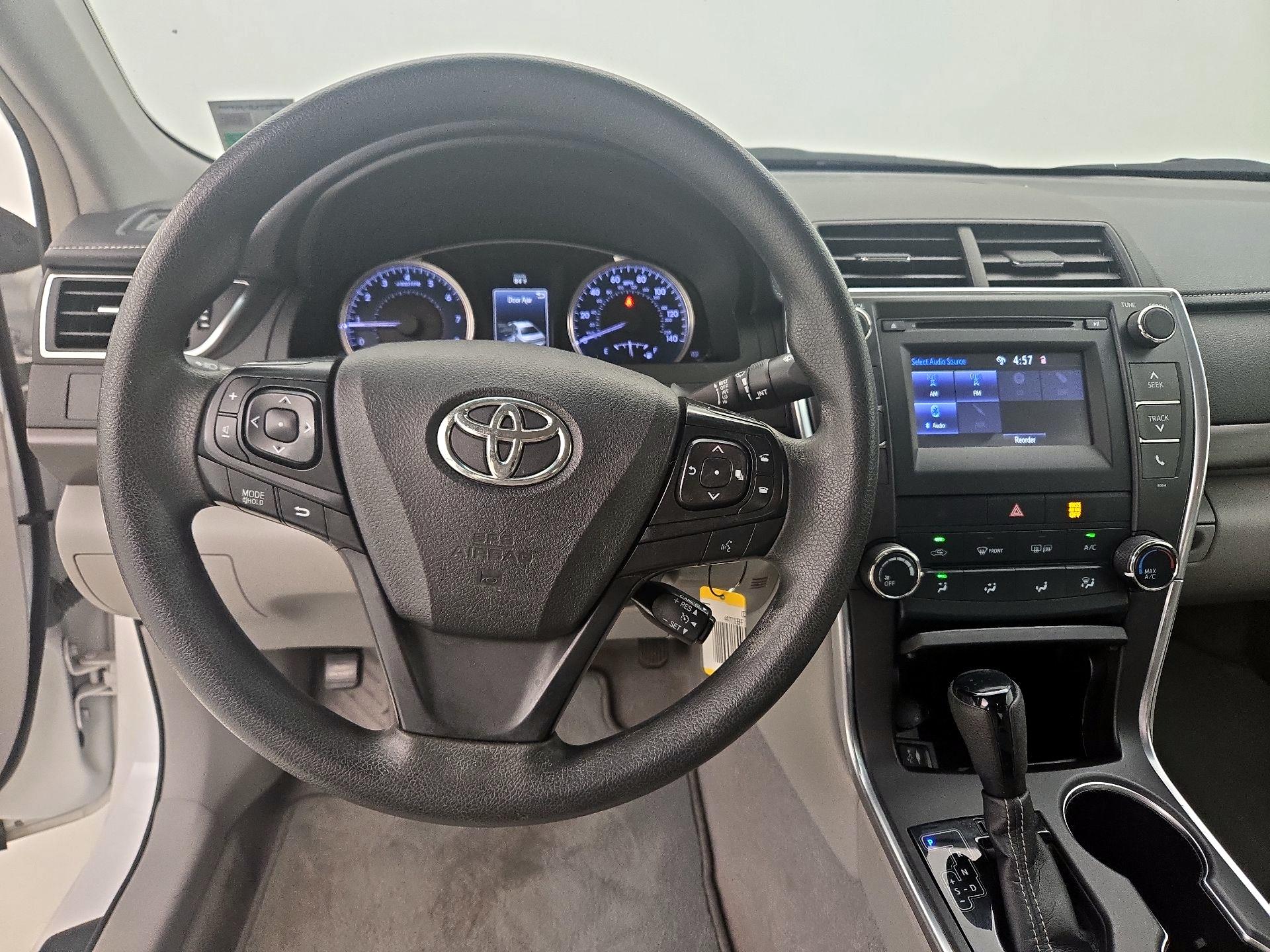 Thumbnail: 2017 Toyota Camry - 10