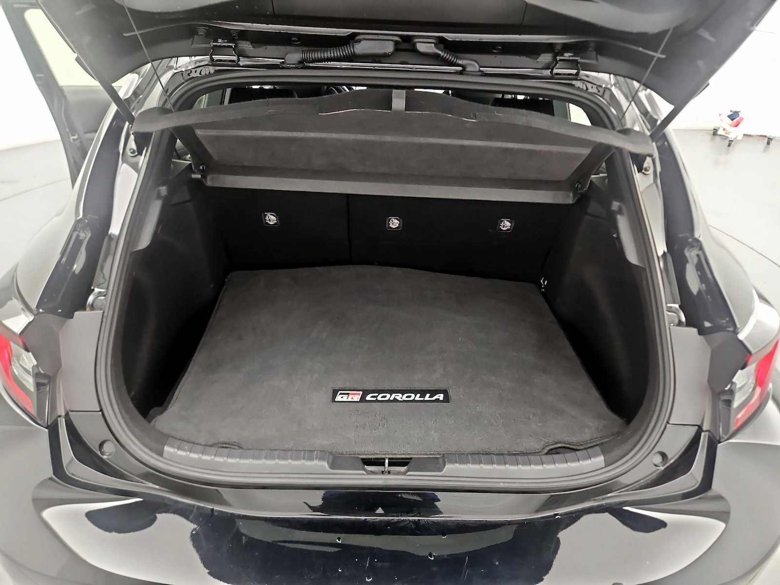 2023 Toyota GR Corolla Core - Photo 17