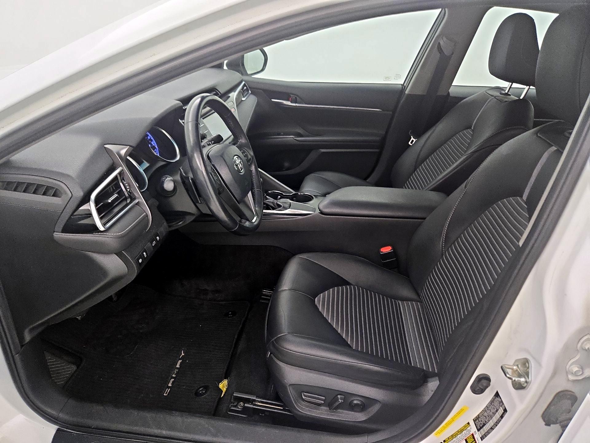 Thumbnail: 2018 Toyota Camry - 11