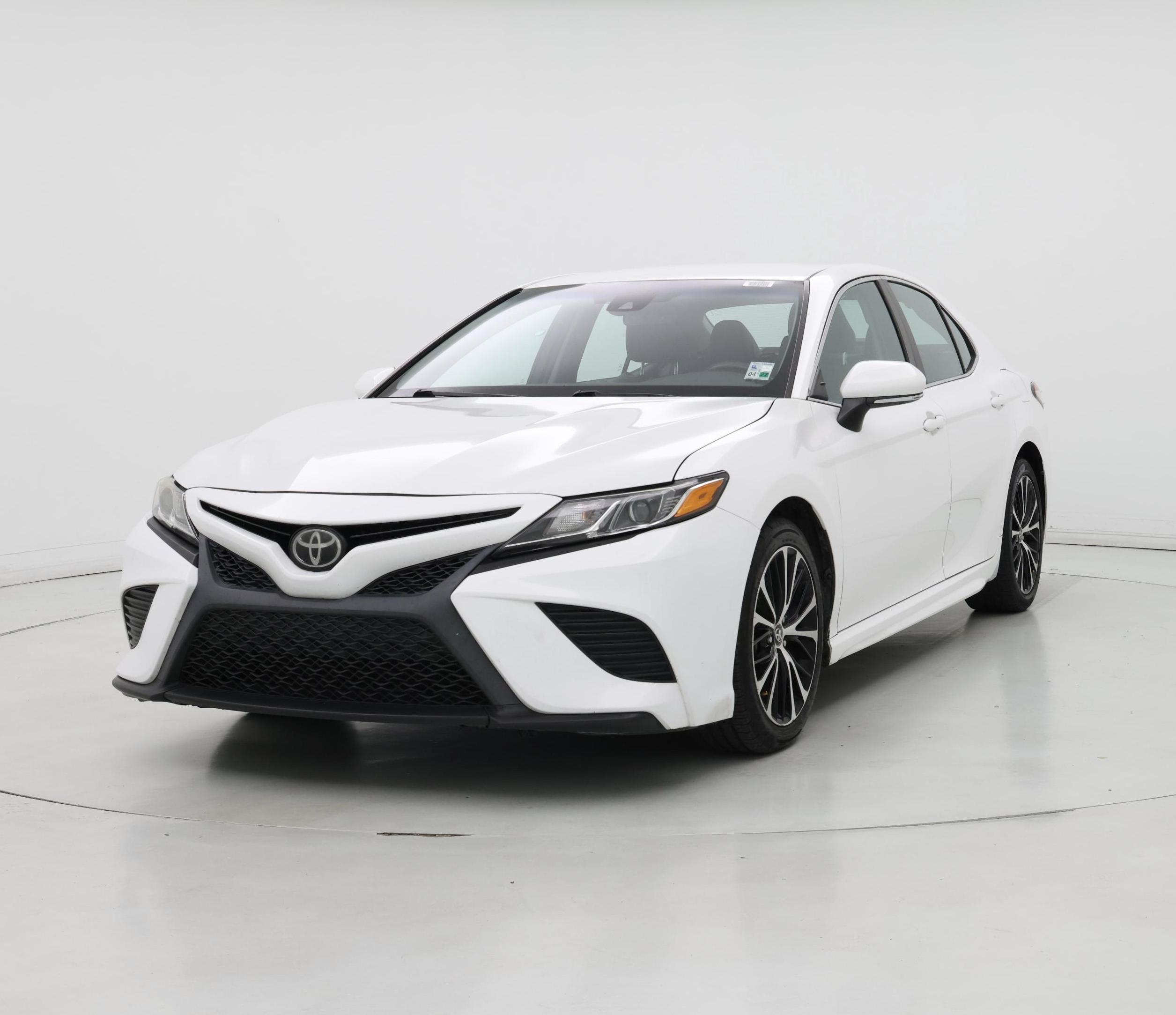 Thumbnail: 2018 Toyota Camry - 4