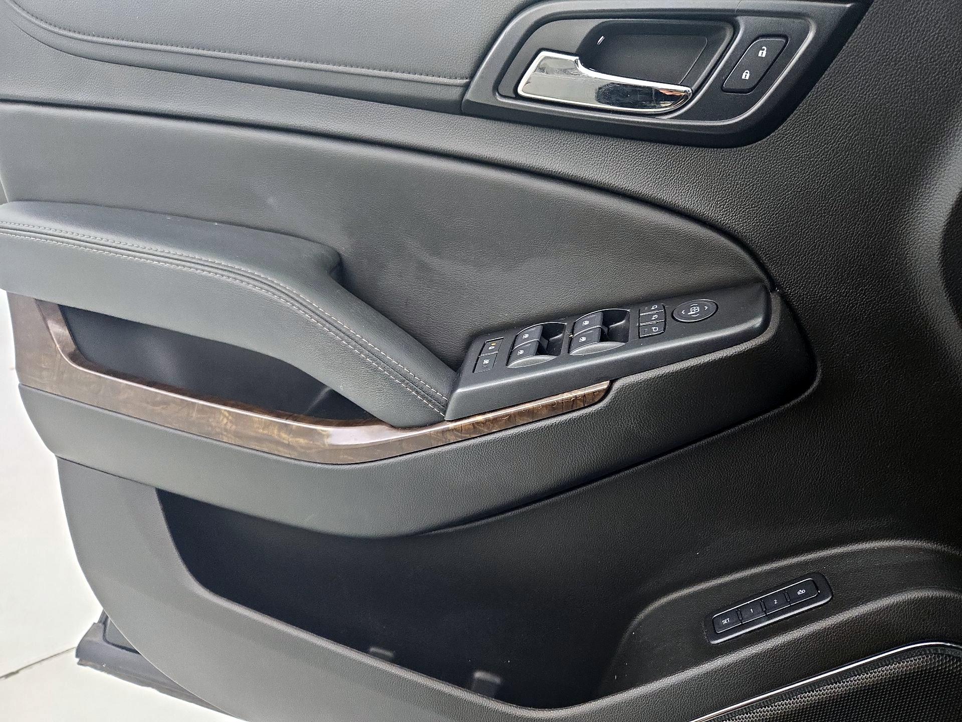 Thumbnail: 2019 Chevrolet Tahoe - 12