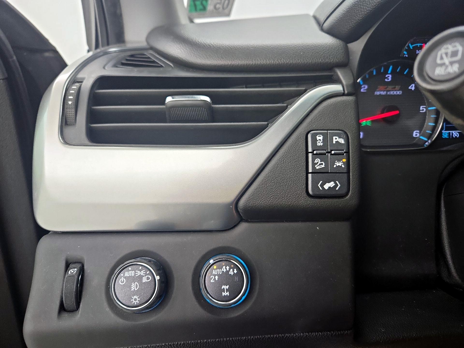 Thumbnail: 2019 Chevrolet Tahoe - 13