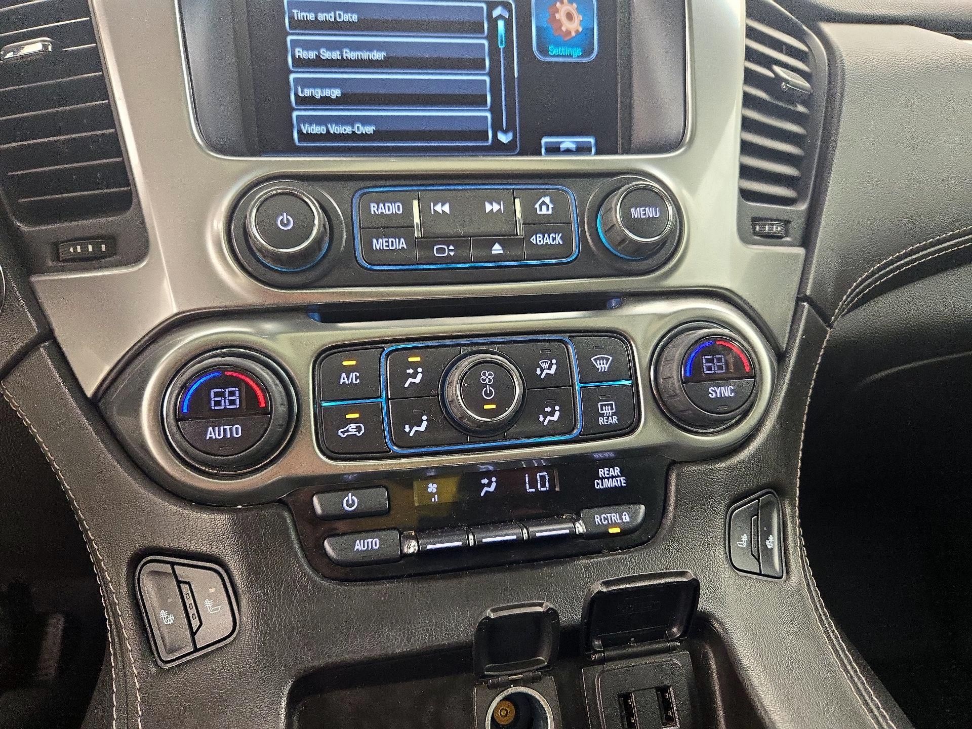 Thumbnail: 2019 Chevrolet Tahoe - 16