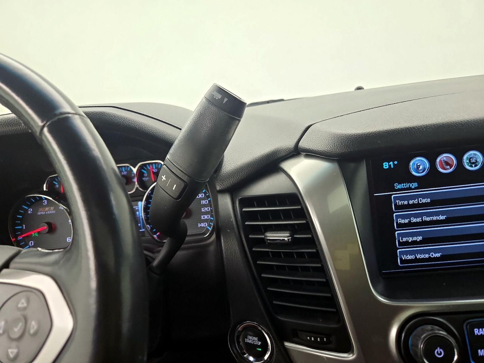 2019 Chevrolet Tahoe LT - Photo 18