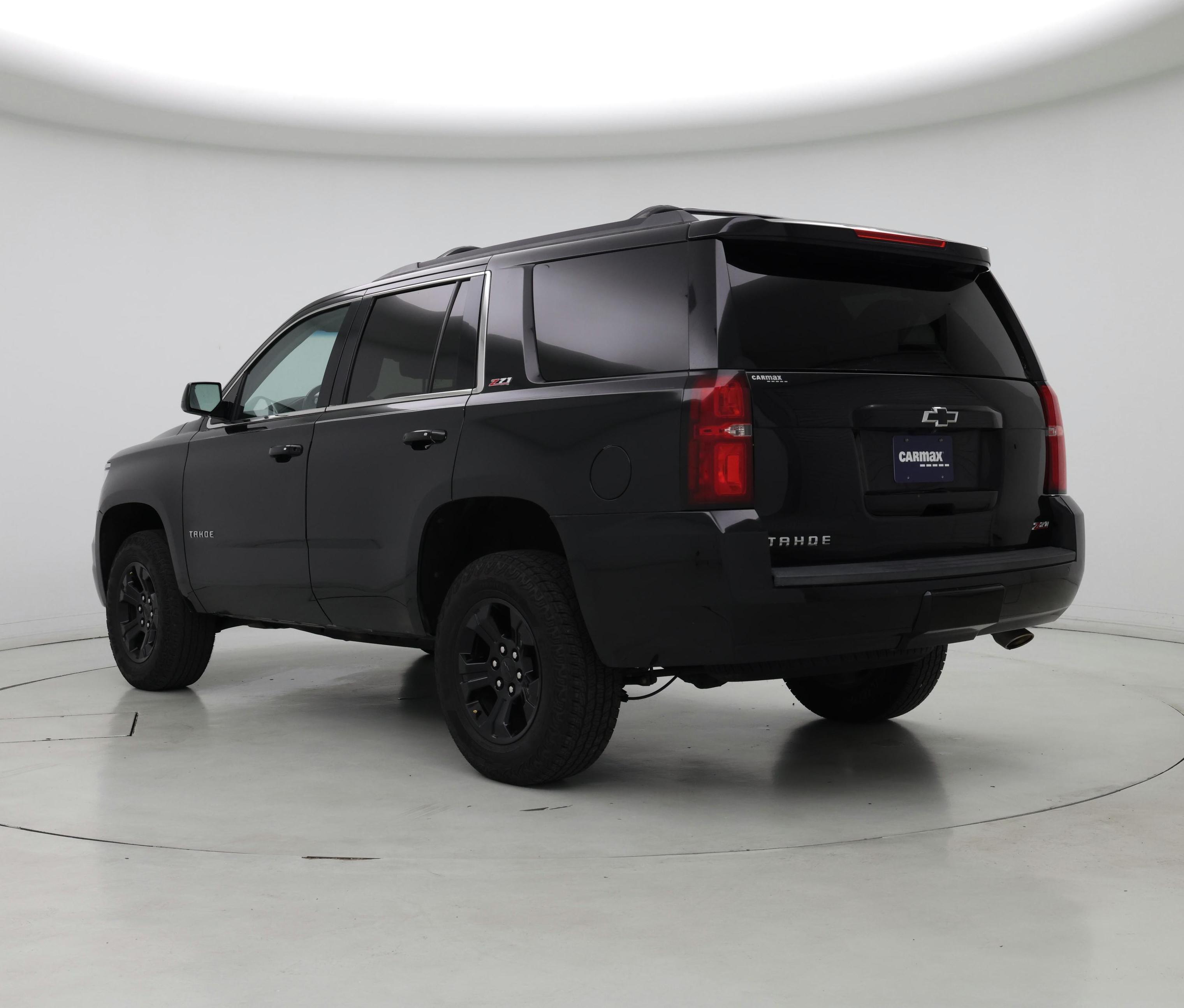 Thumbnail: 2019 Chevrolet Tahoe - 2