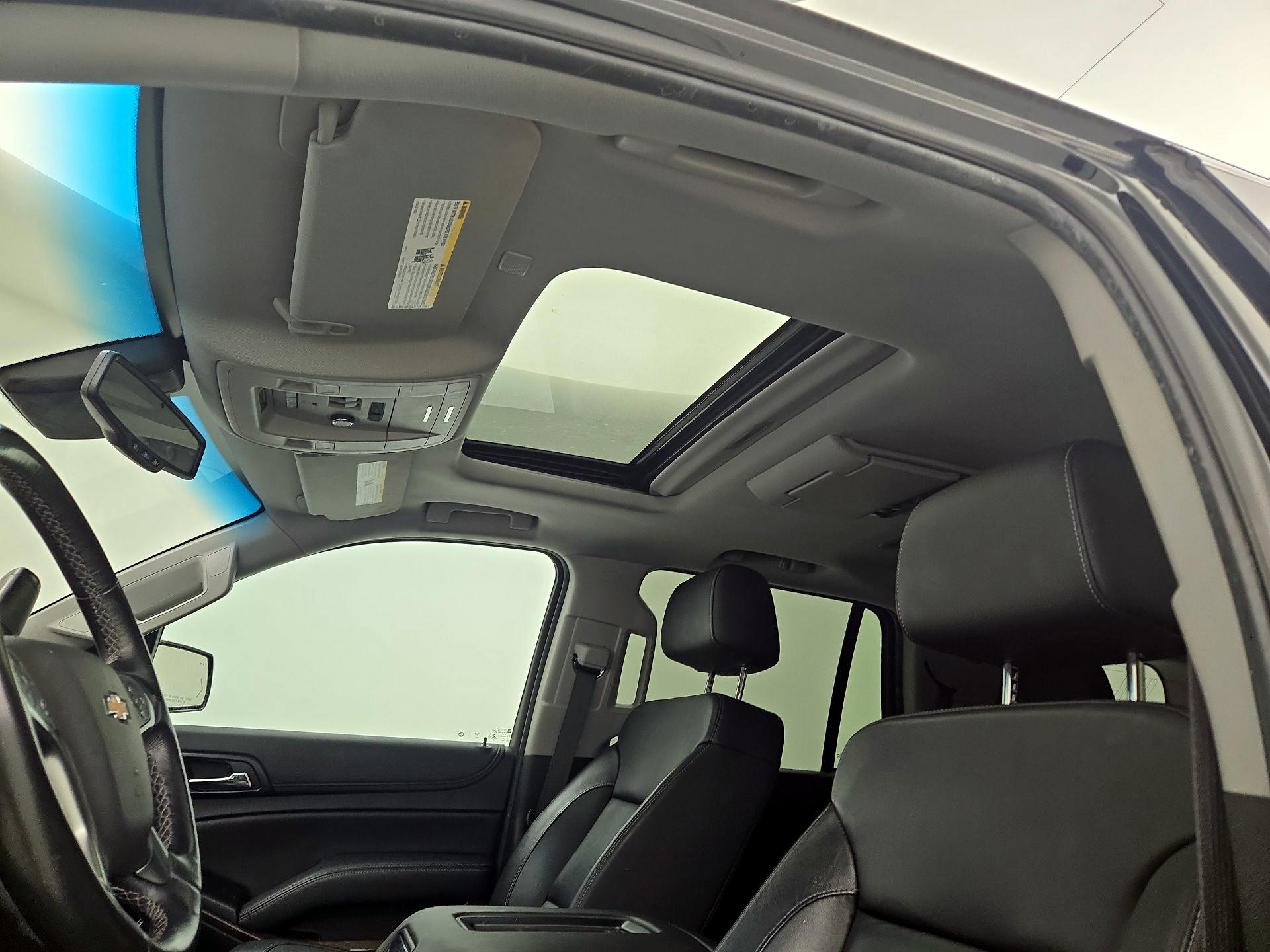Thumbnail: 2019 Chevrolet Tahoe - 19