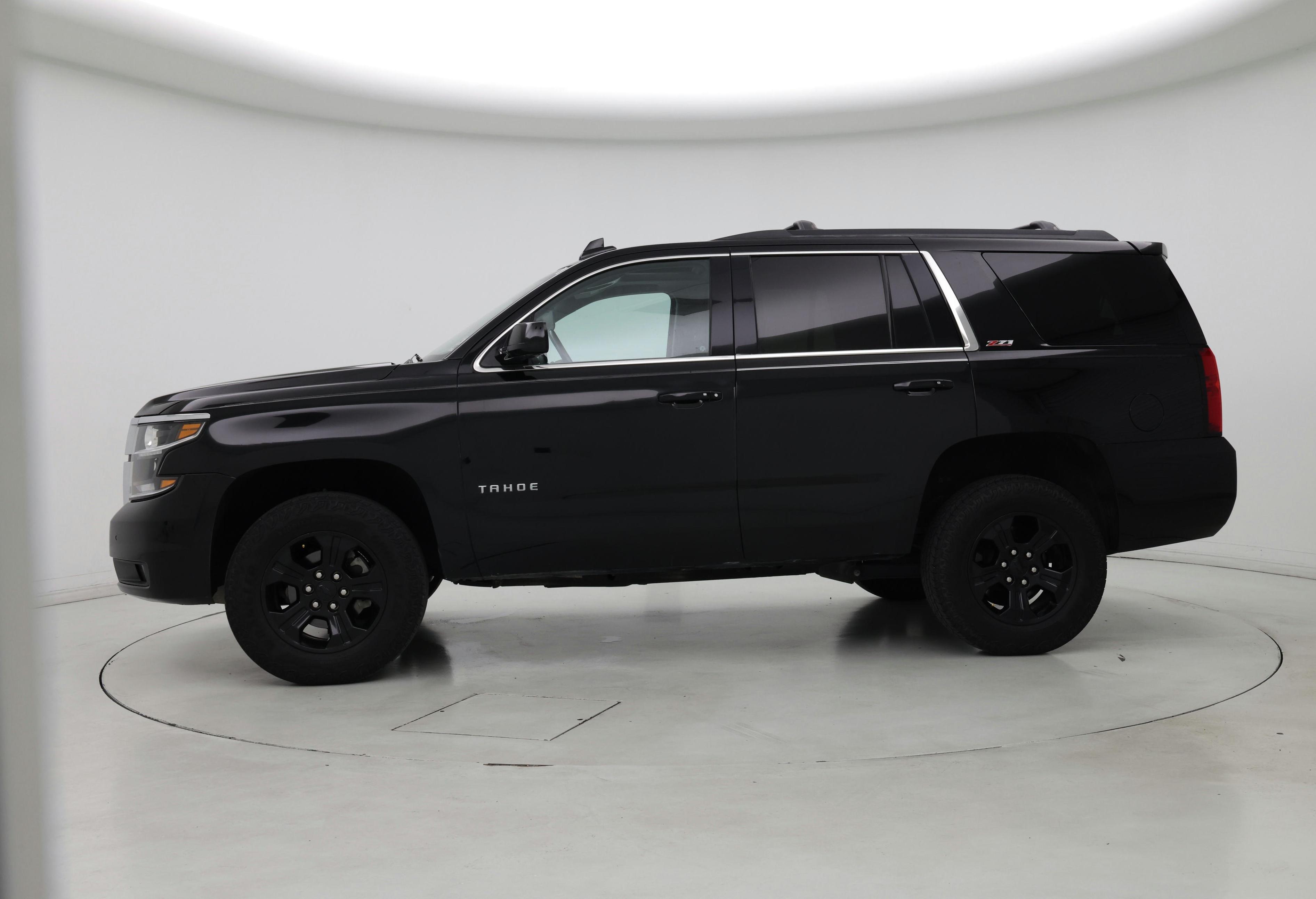 Thumbnail: 2019 Chevrolet Tahoe - 3