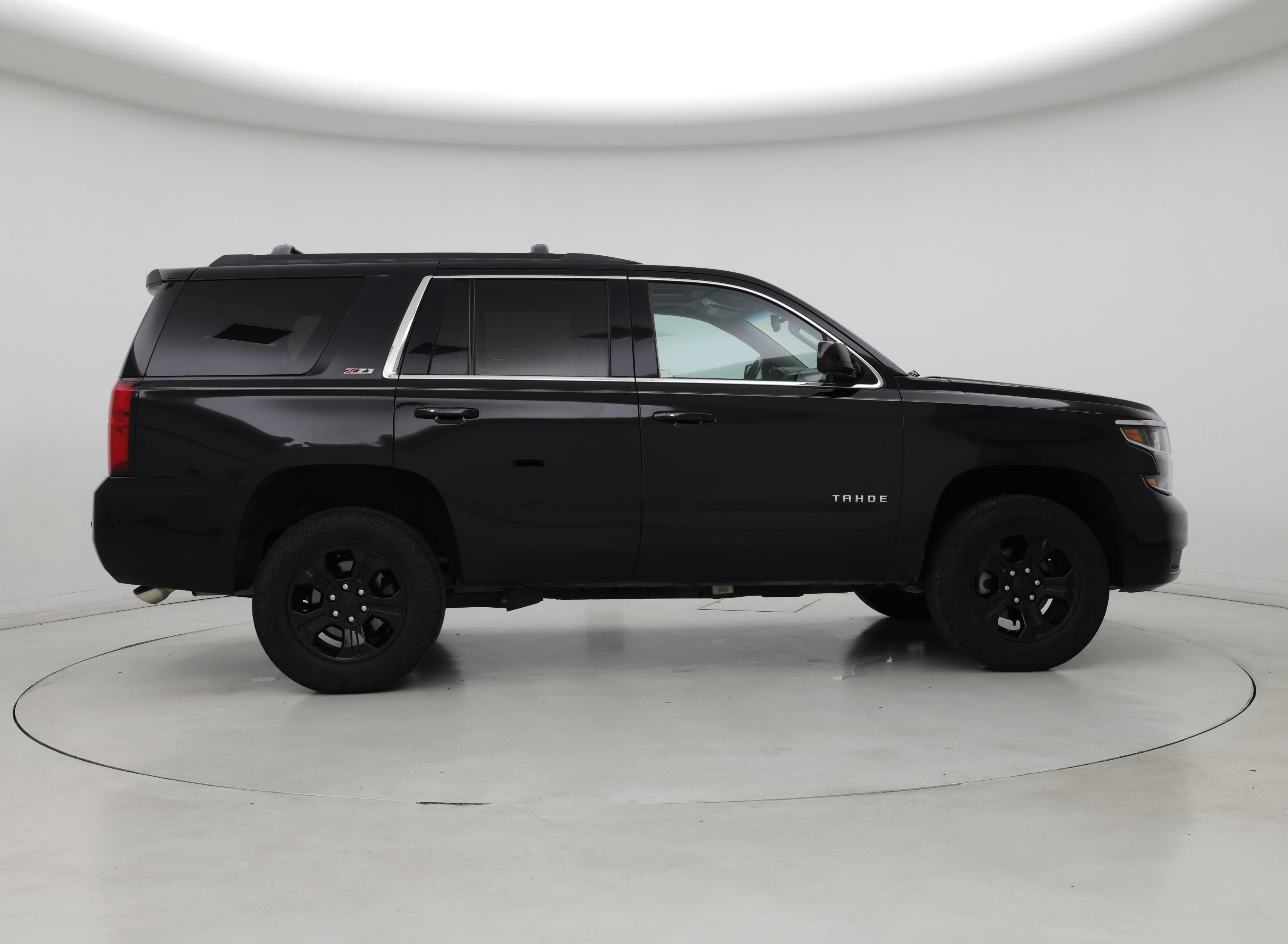 Thumbnail: 2019 Chevrolet Tahoe - 7