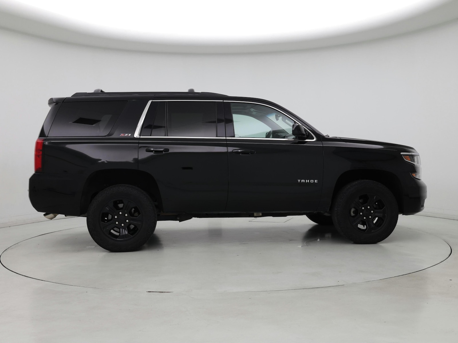 2019 Chevrolet Tahoe LT - Photo 8